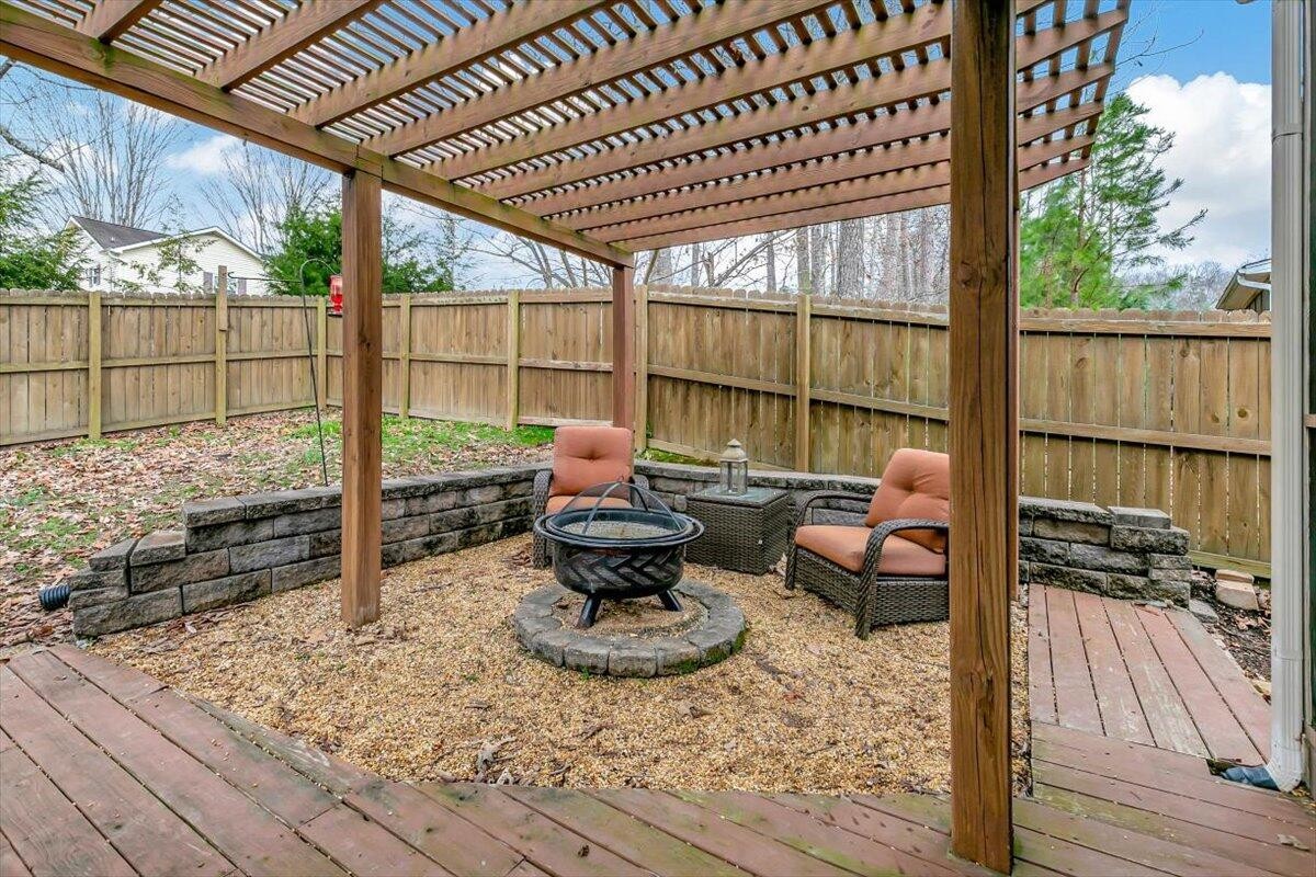 8591 Maple Valley Drive