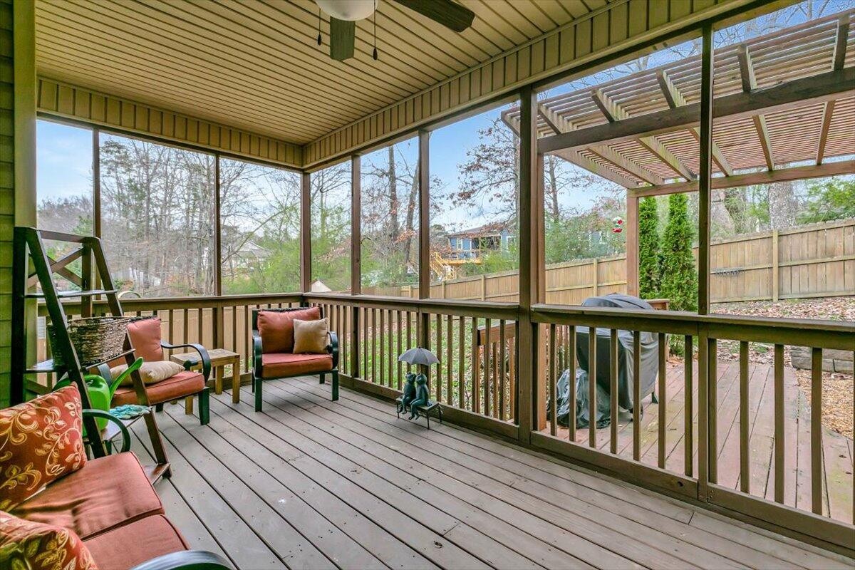 8591 Maple Valley Drive