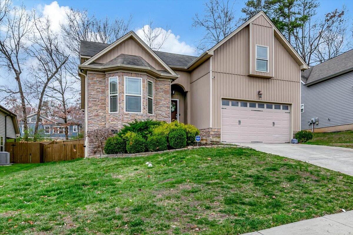 8591 Maple Valley Drive