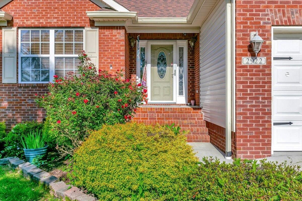 2922 NW Holliday Drive