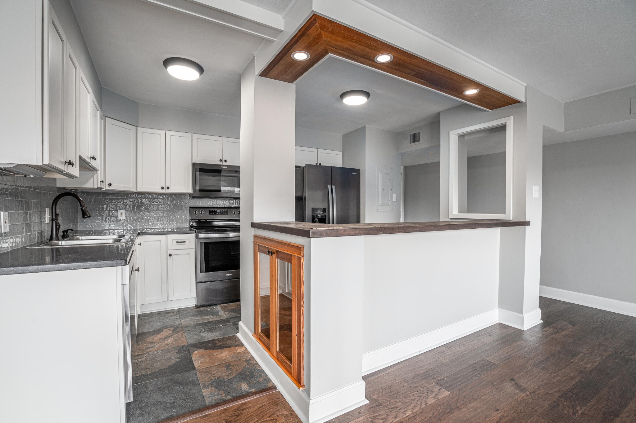 1414 Continental Drive Unit: 607