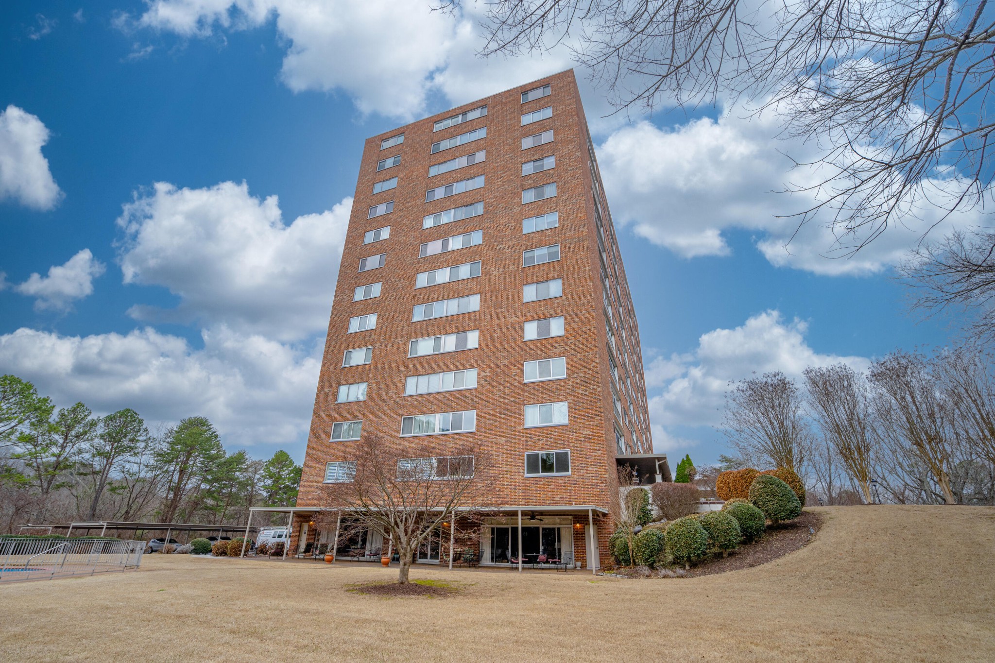 1414 Continental Drive Unit: 607