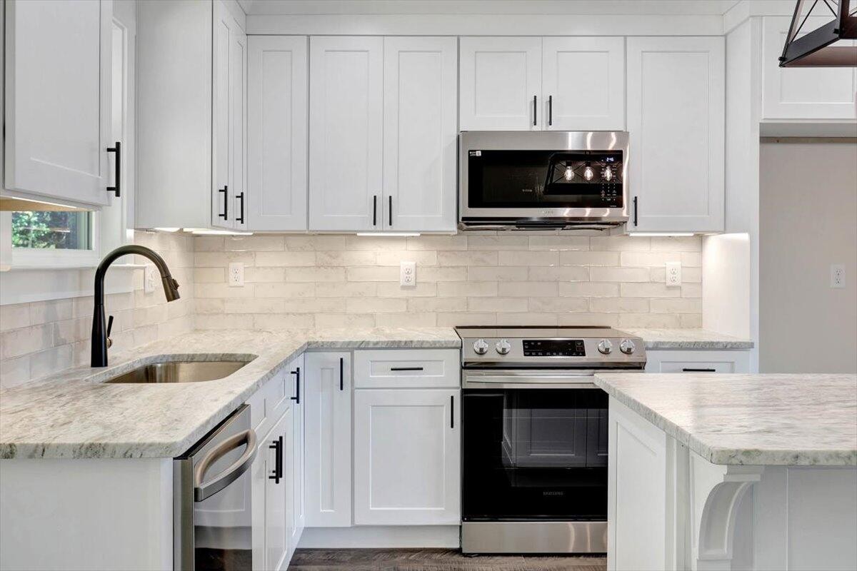 10909 Dolly Pond Road