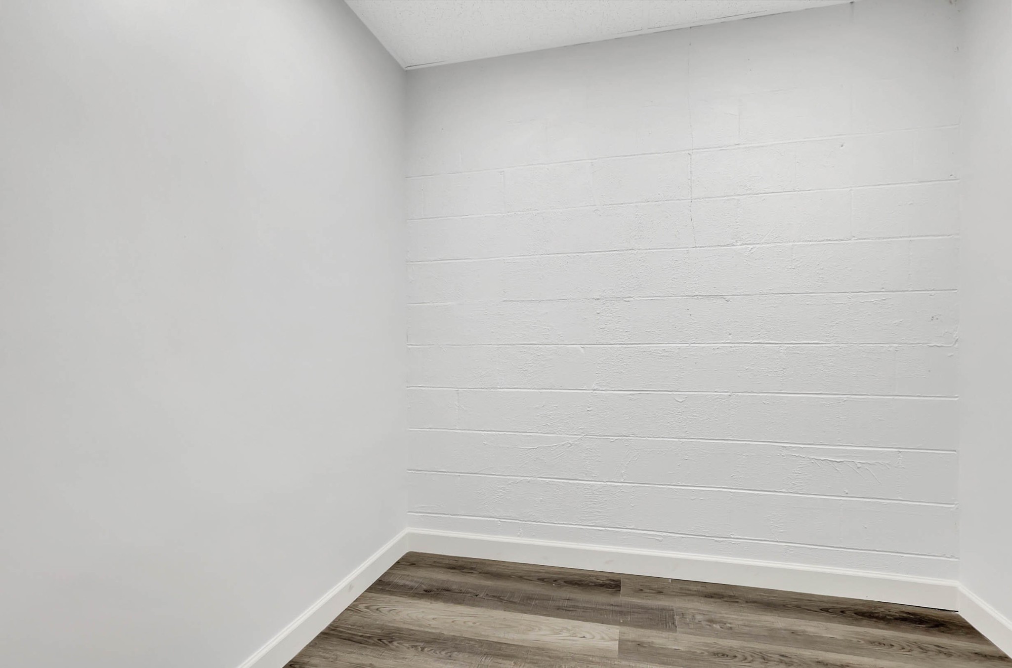 1025 Whisperwood Trail, NE