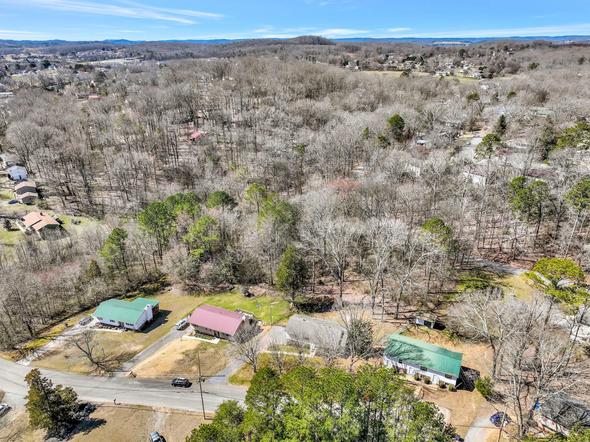 1025 Whisperwood Trail, NE