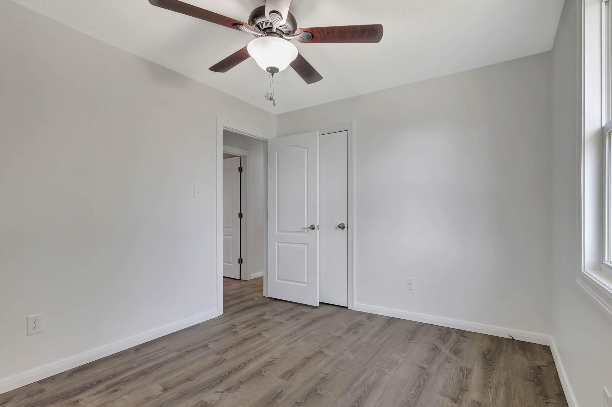 1025 Whisperwood Trail, NE