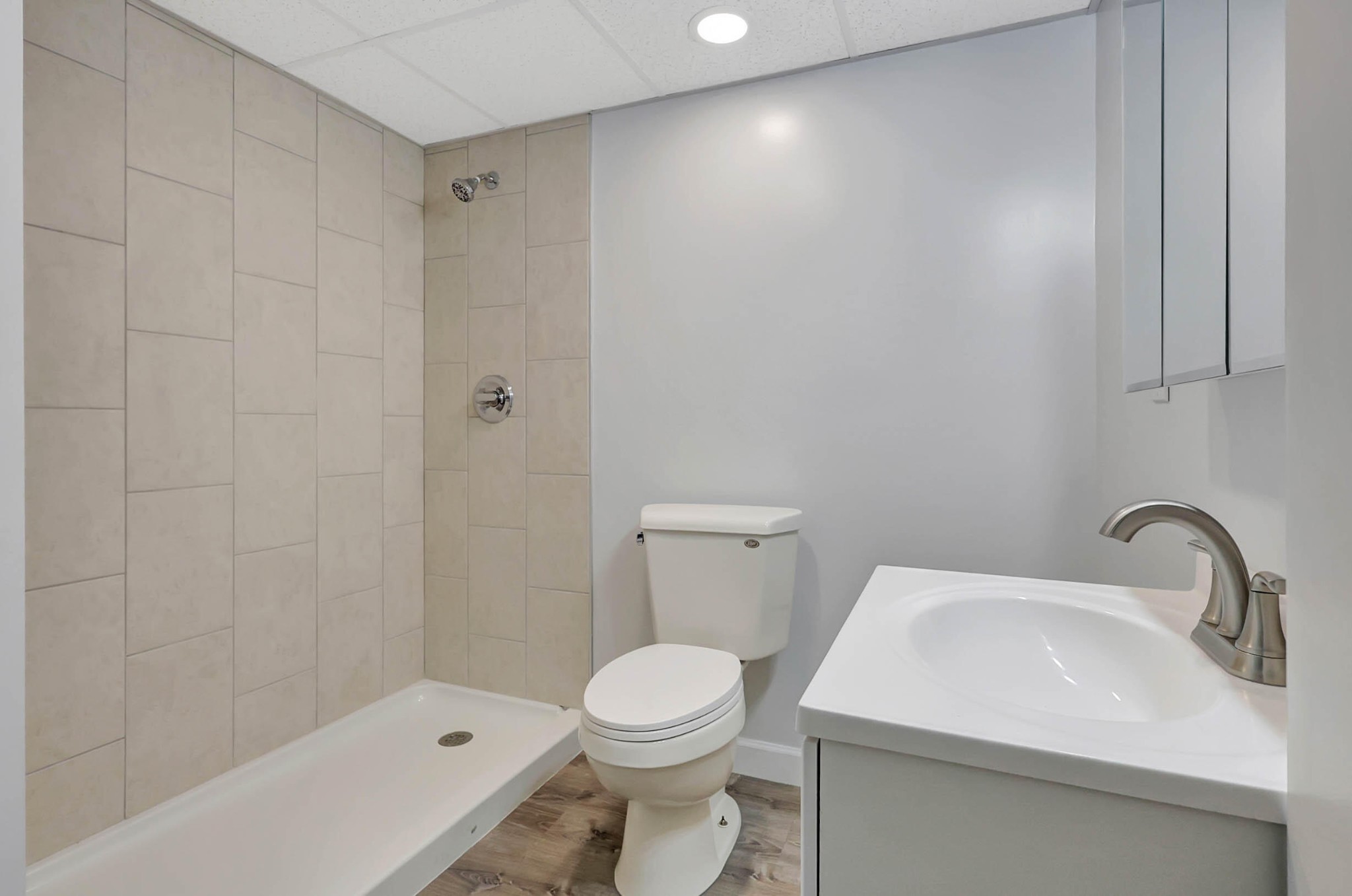 1025 Whisperwood Trail, NE