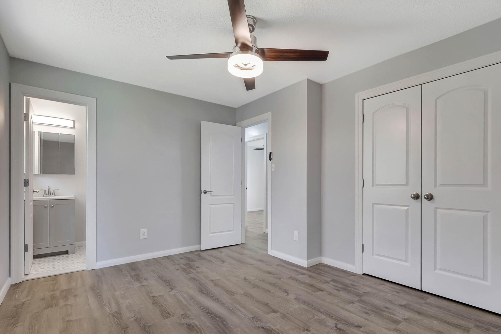 1025 Whisperwood Trail, NE