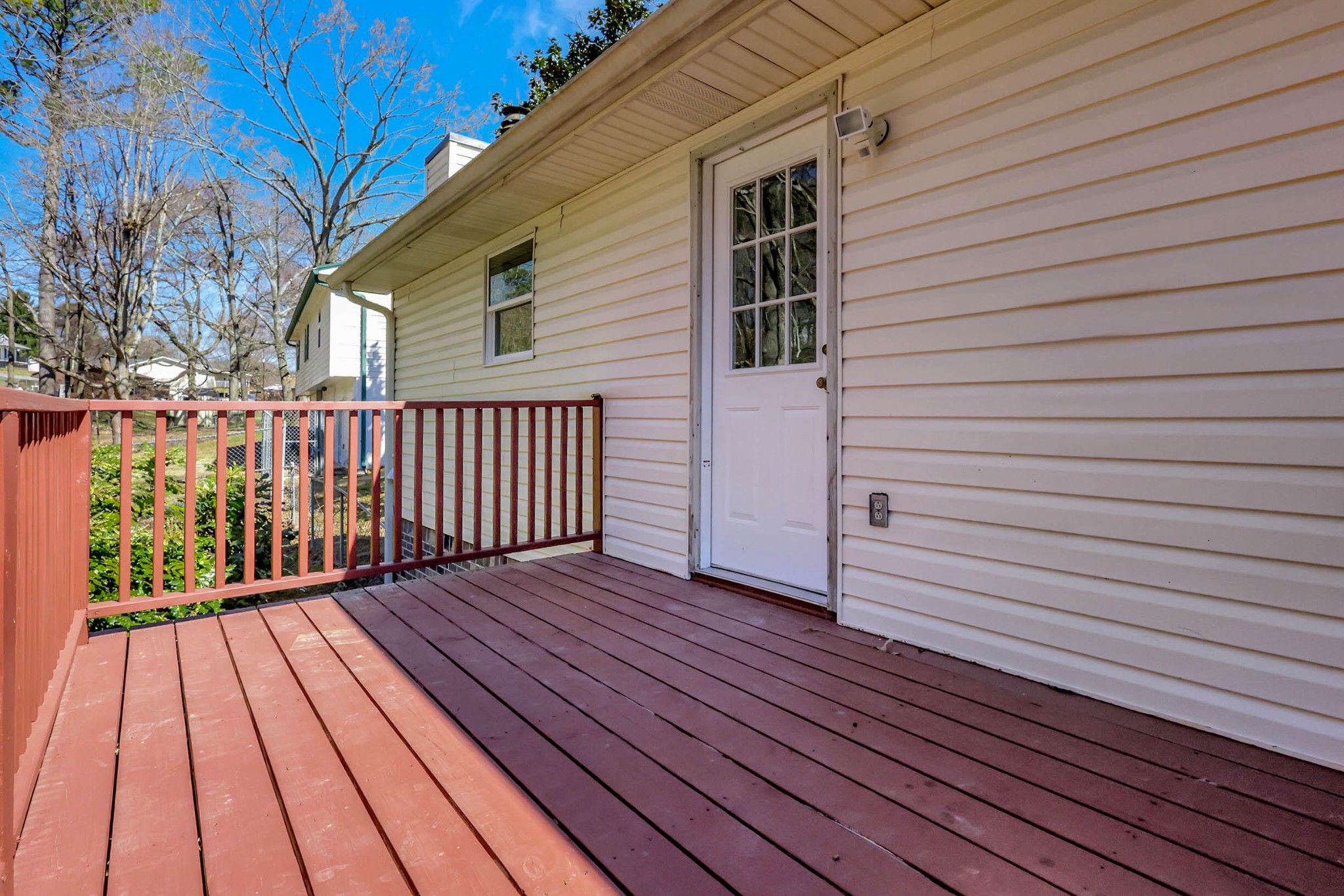 1025 Whisperwood Trail, NE