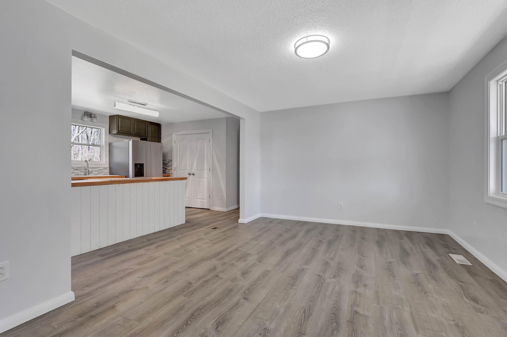 1025 Whisperwood Trail, NE