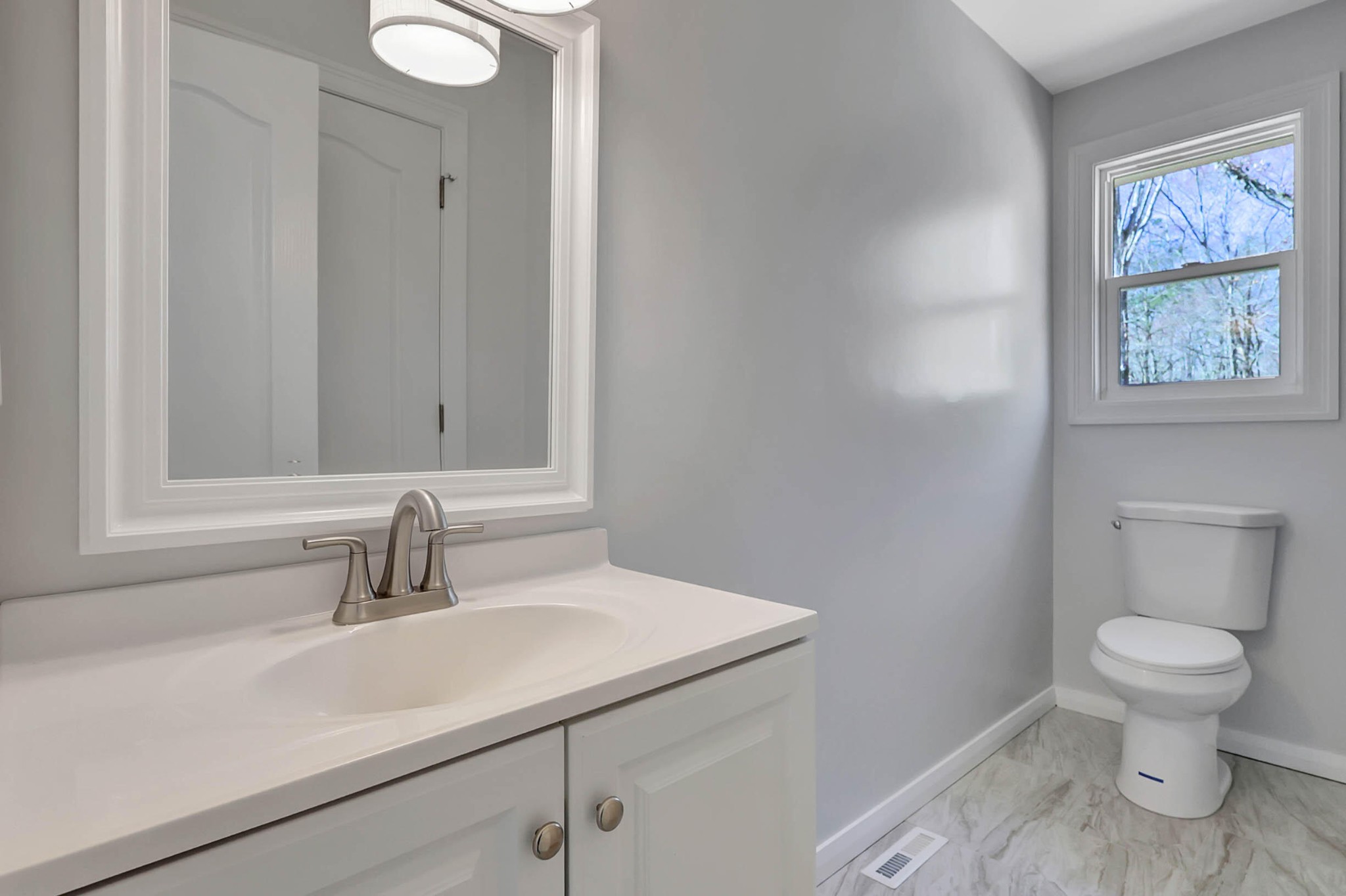 1025 Whisperwood Trail, NE