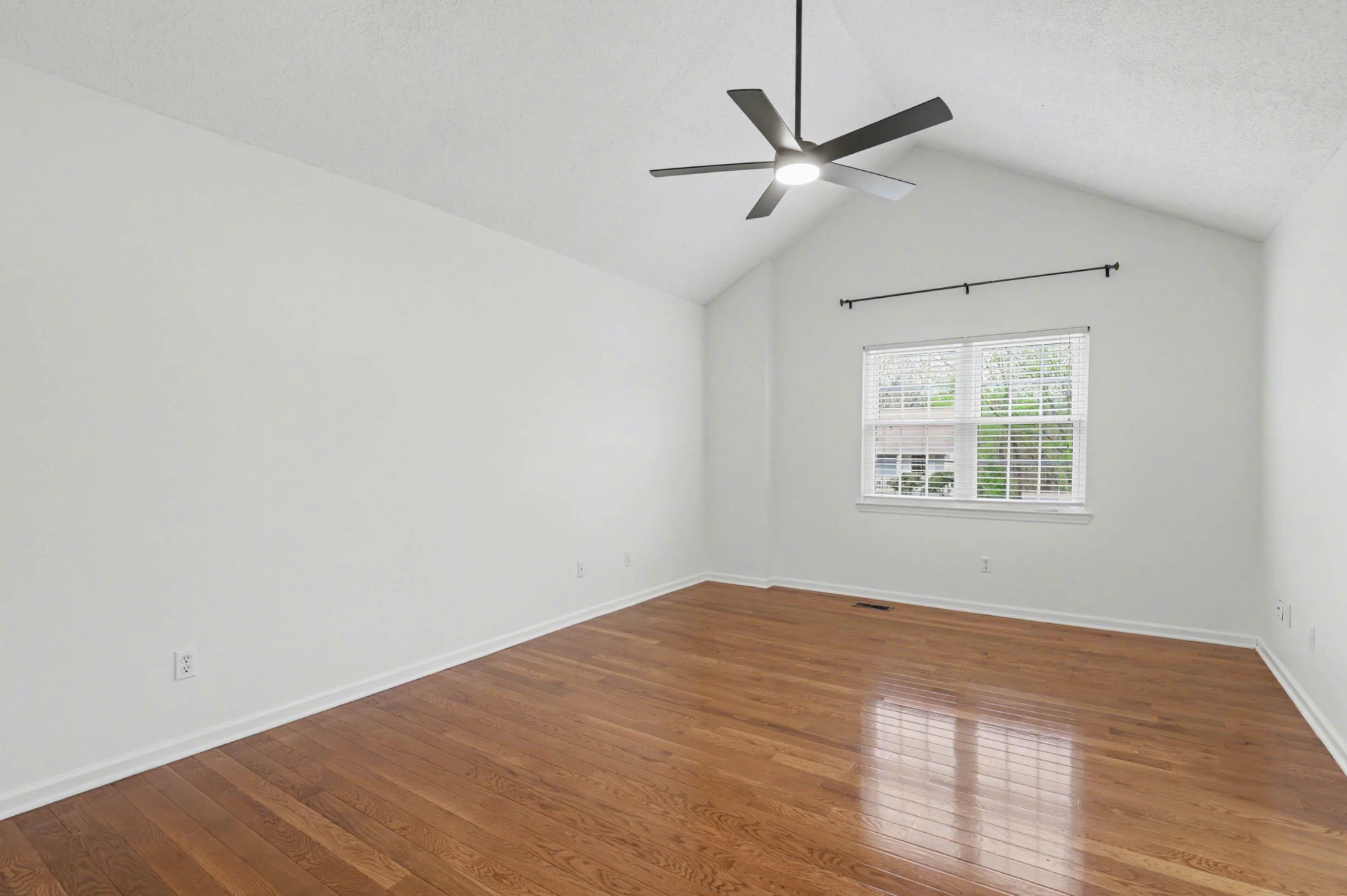 6708 White Tail Drive