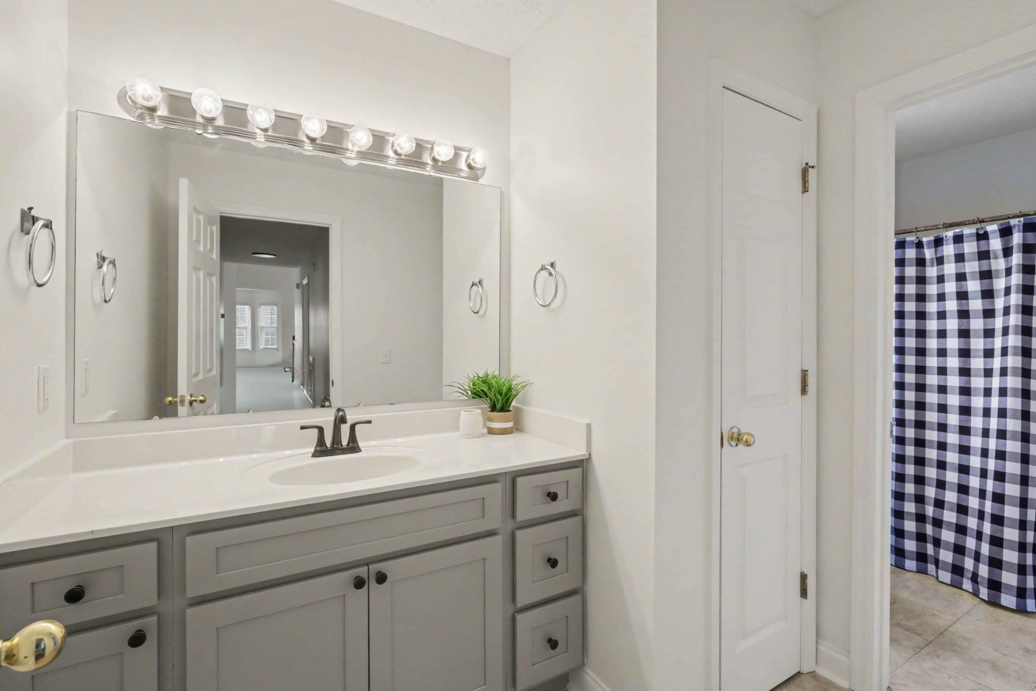 6708 White Tail Drive