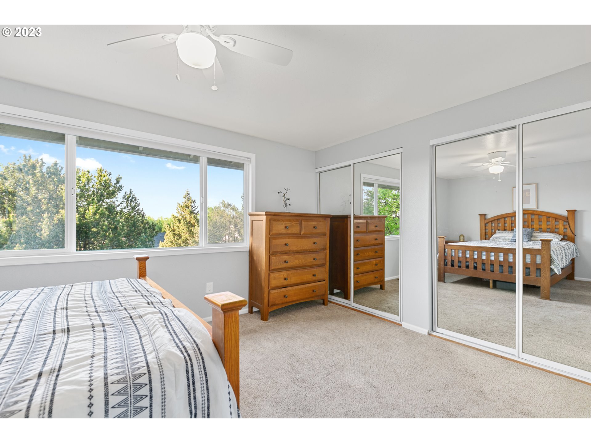 371 NE VILLAGE SQUIRE AVE 8