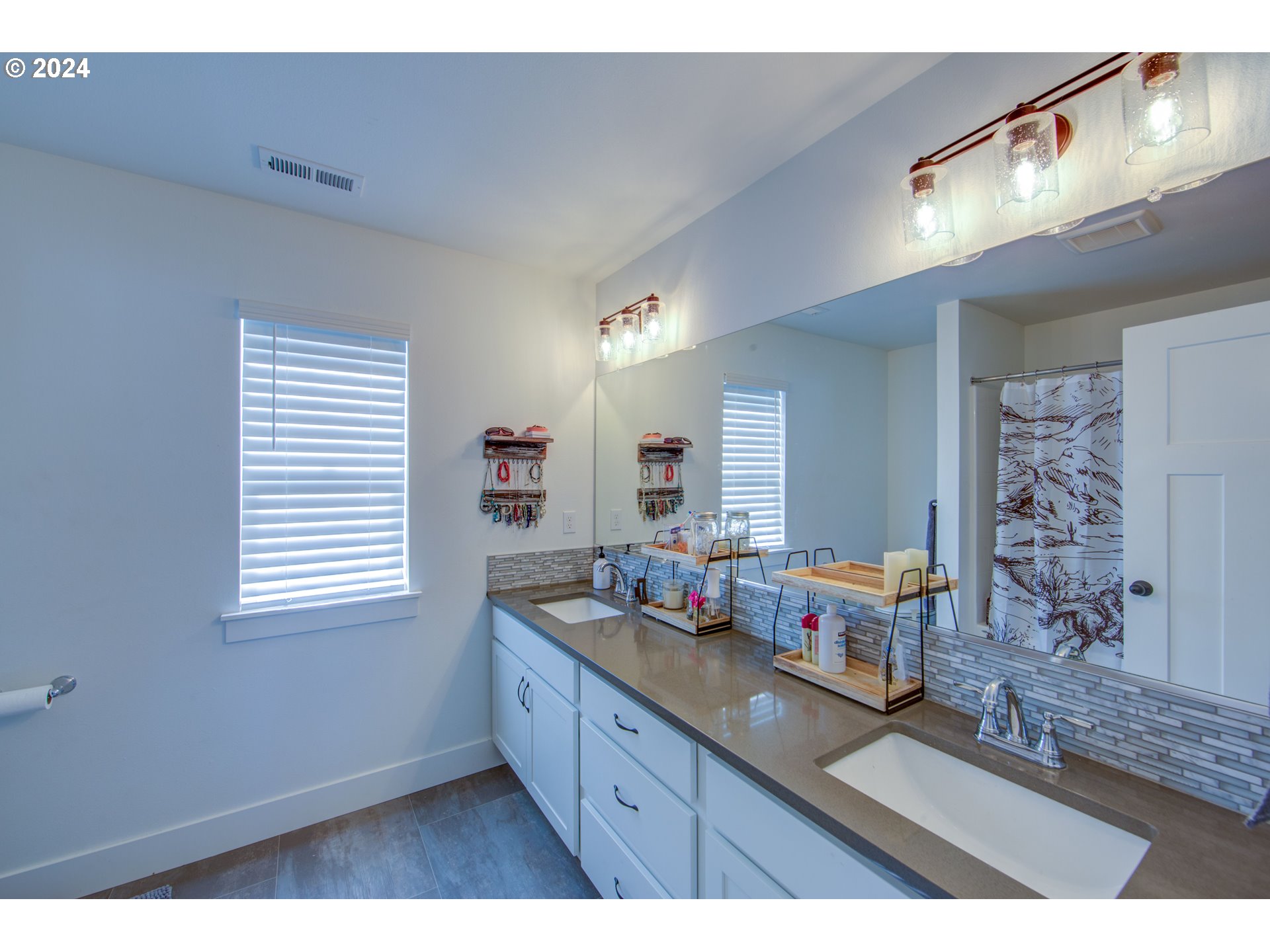 37002 SALMONBERRY ST