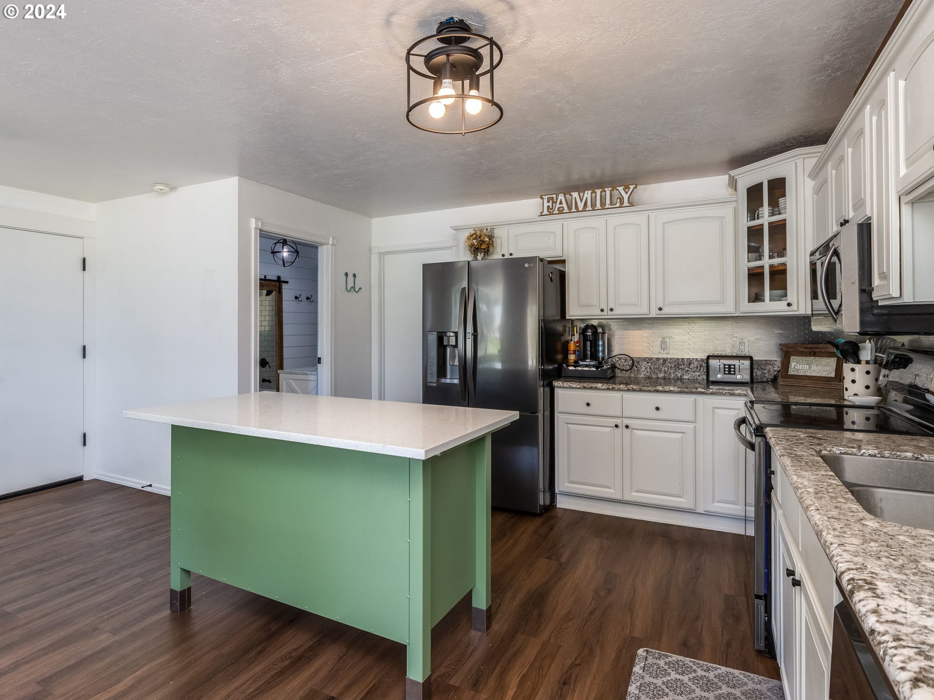 21144 SE HIGHWAY 212