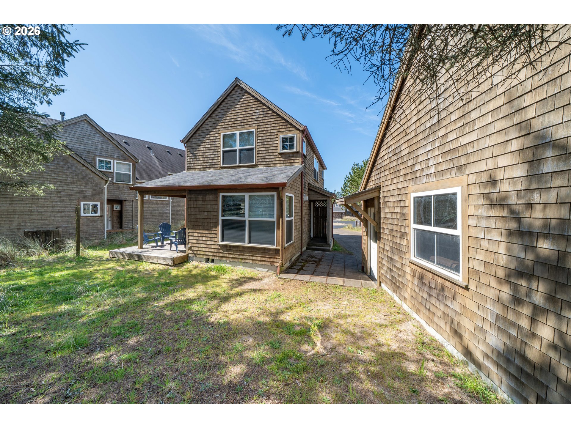 5855 BAREFOOT LN