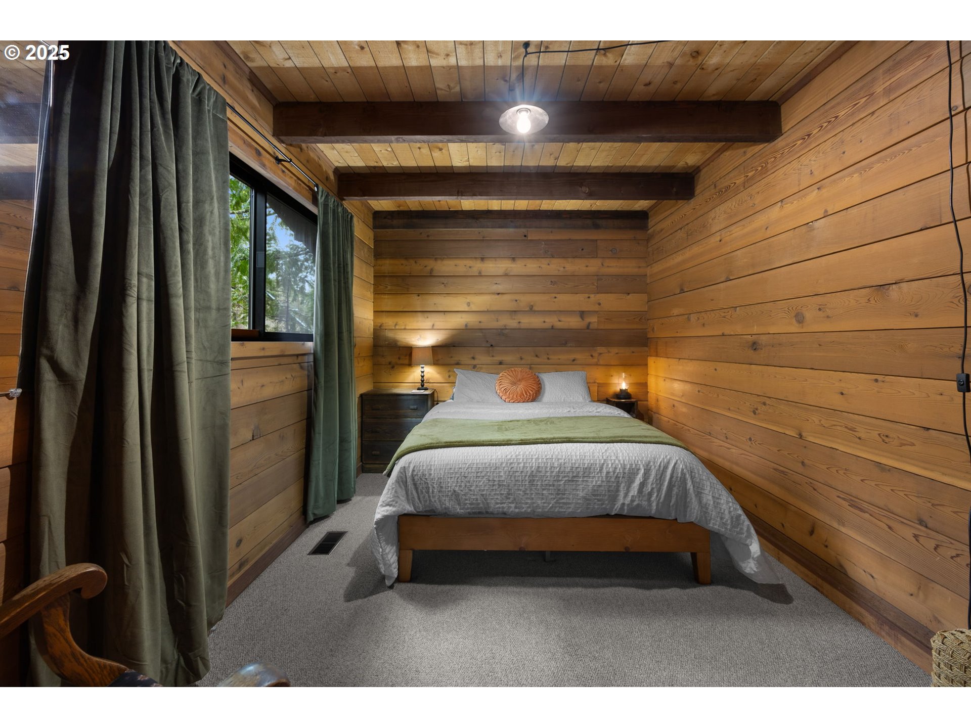 65418 E SANDY RIVER LN