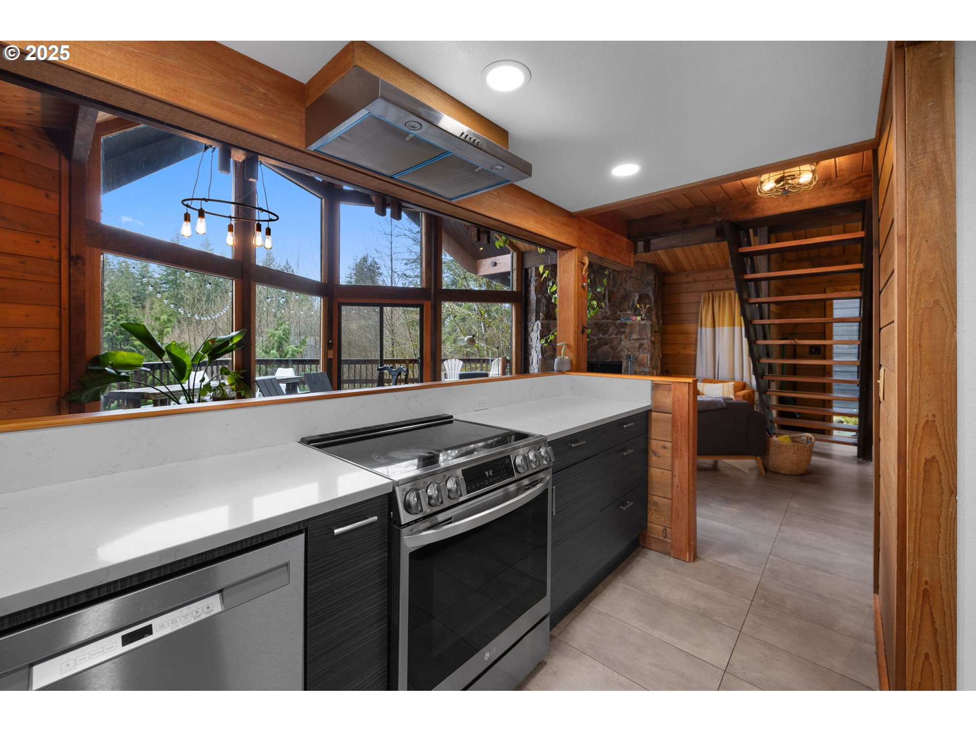 65418 E SANDY RIVER LN