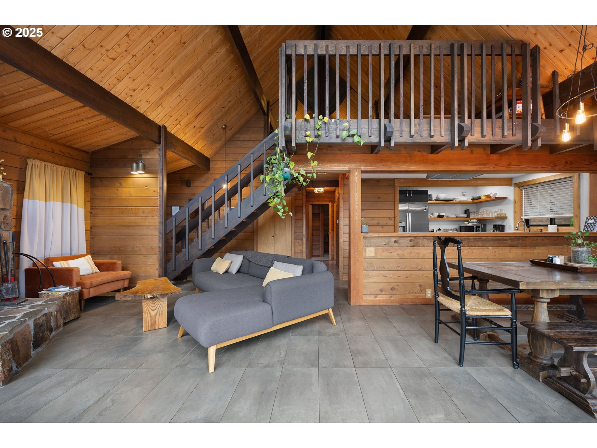 65418 E SANDY RIVER LN