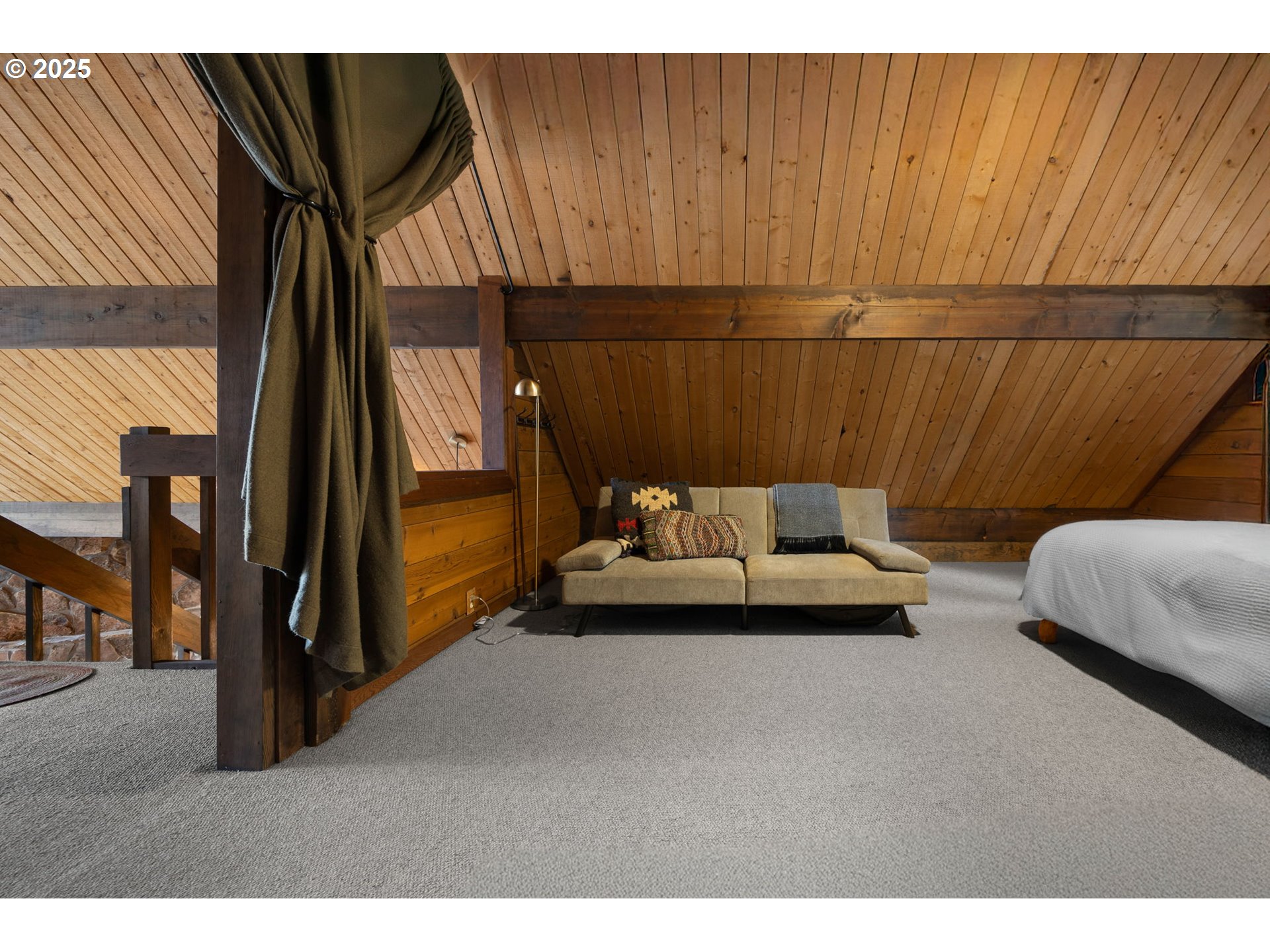 65418 E SANDY RIVER LN