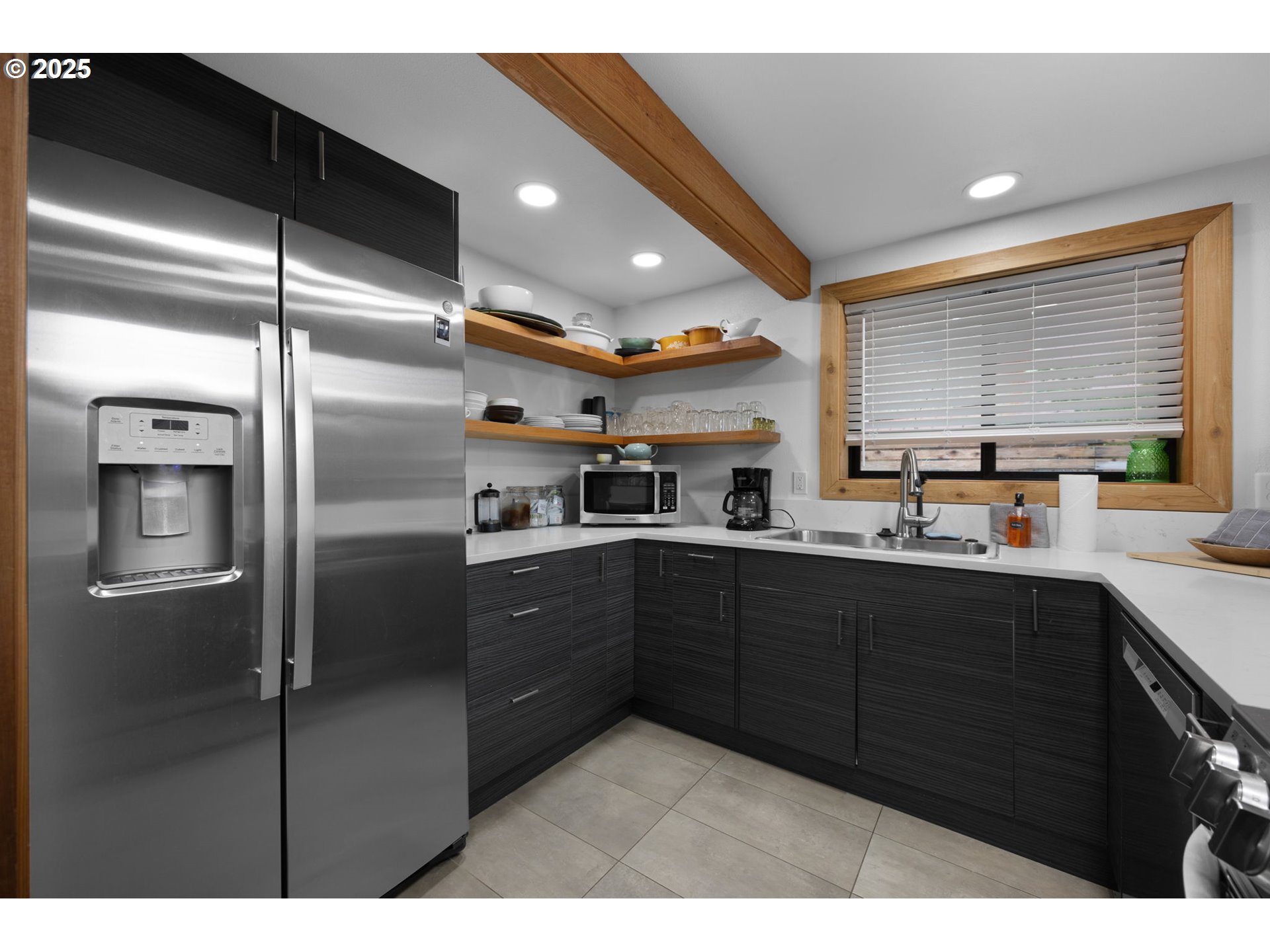 65418 E SANDY RIVER LN