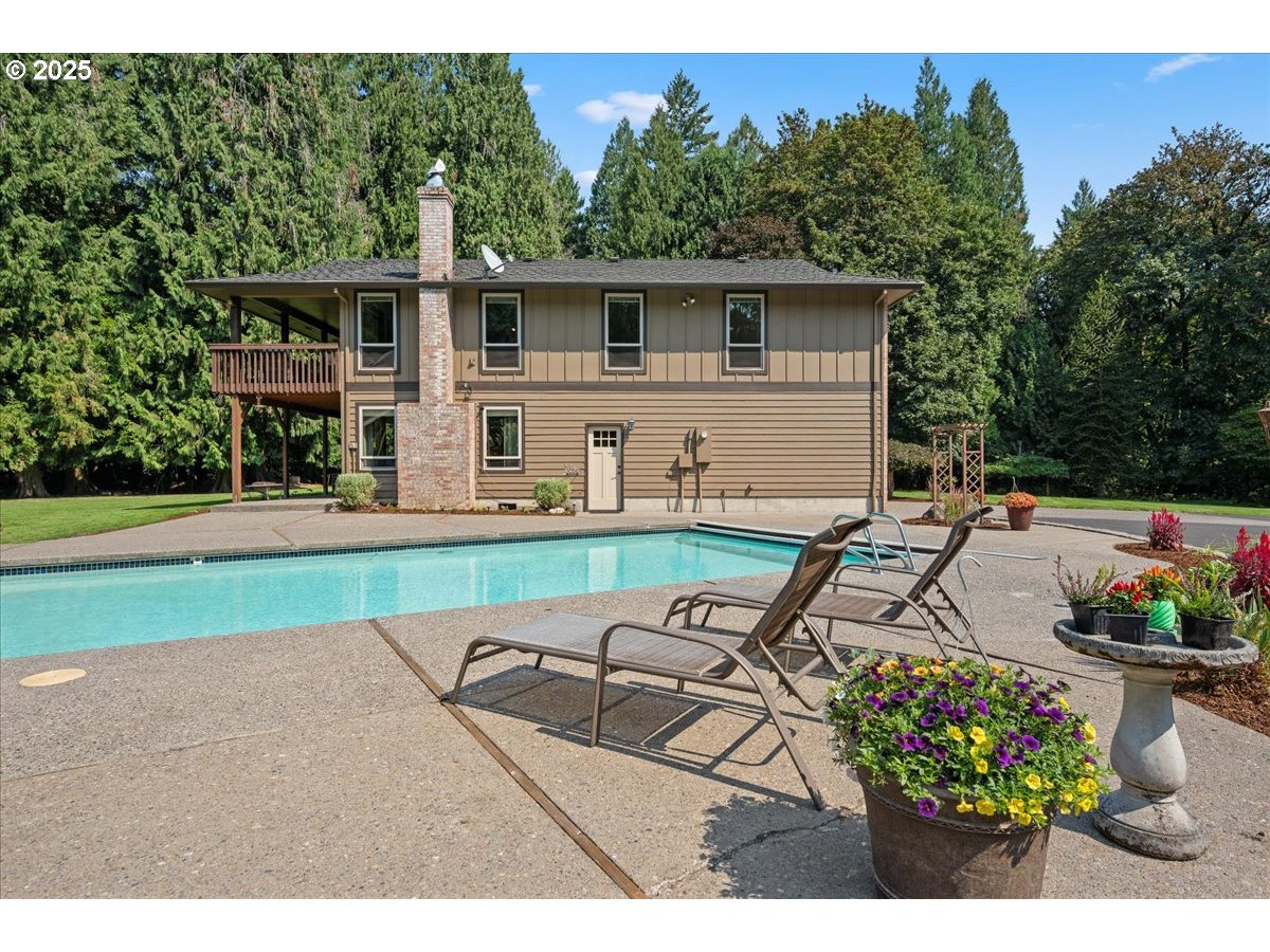 3633 SE Oxbow PKWY