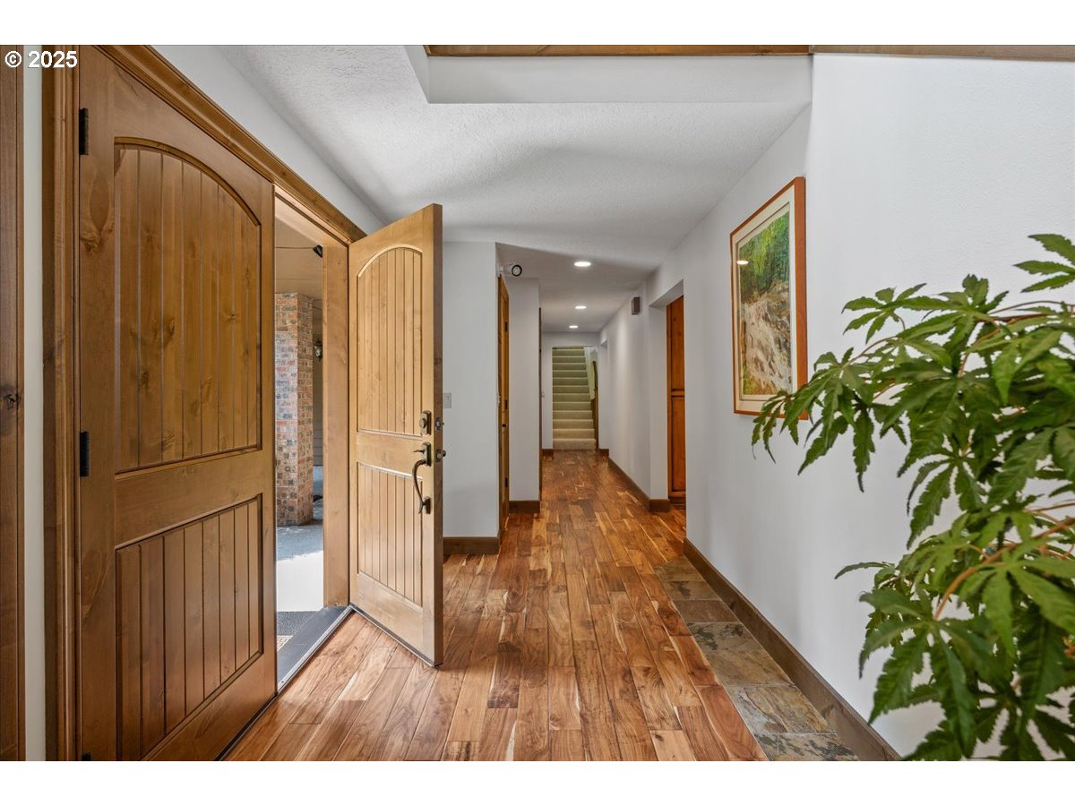 3633 SE Oxbow PKWY