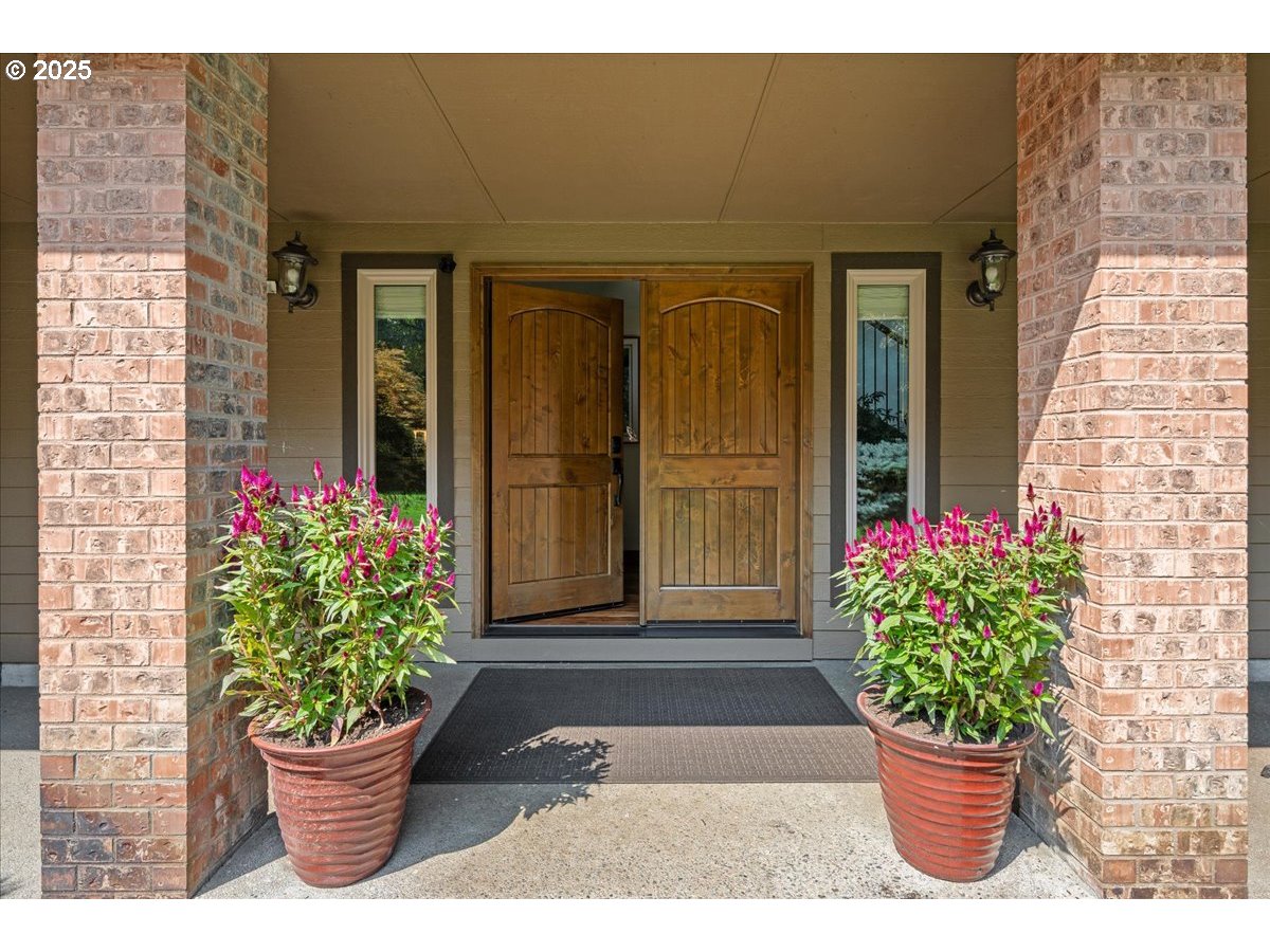 3633 SE Oxbow PKWY