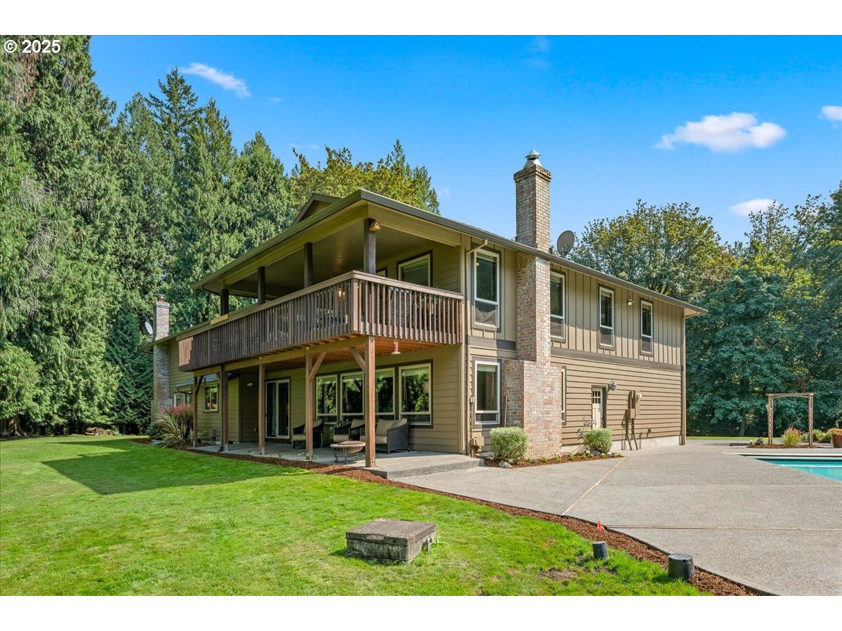 3633 SE Oxbow PKWY