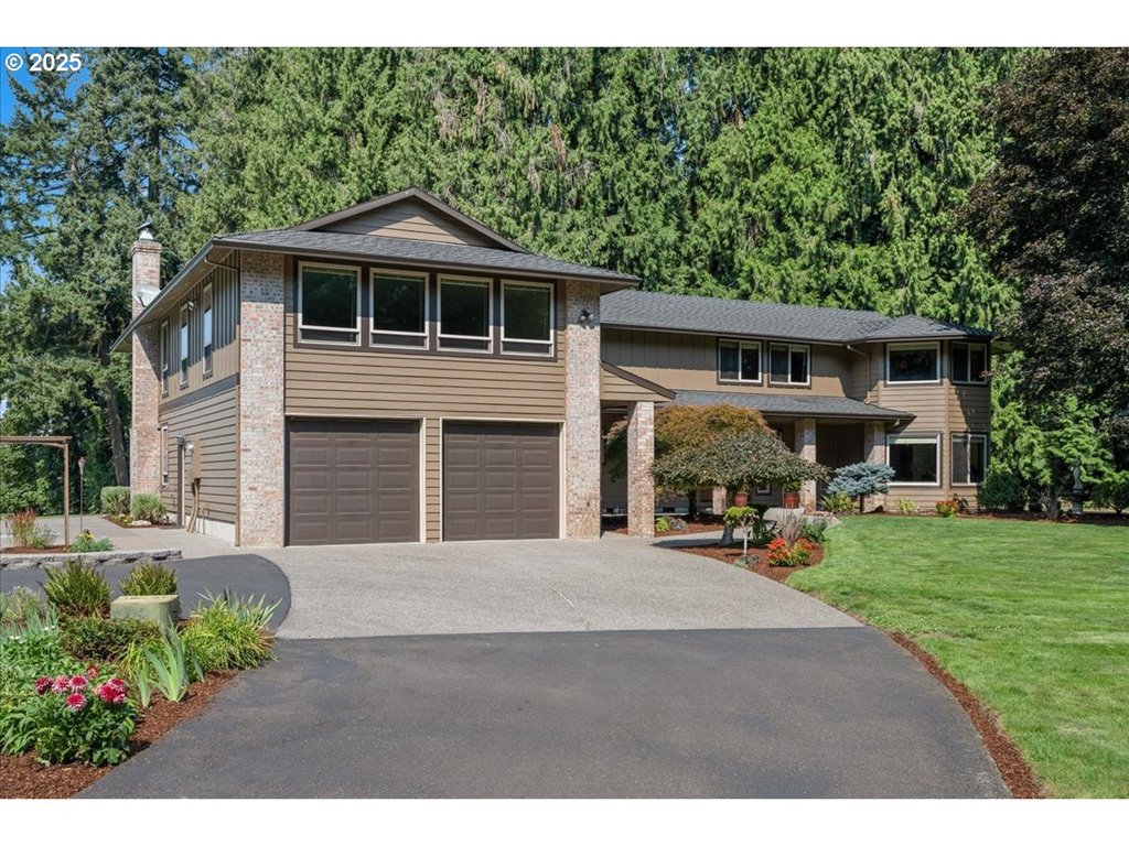 3633 SE Oxbow PKWY