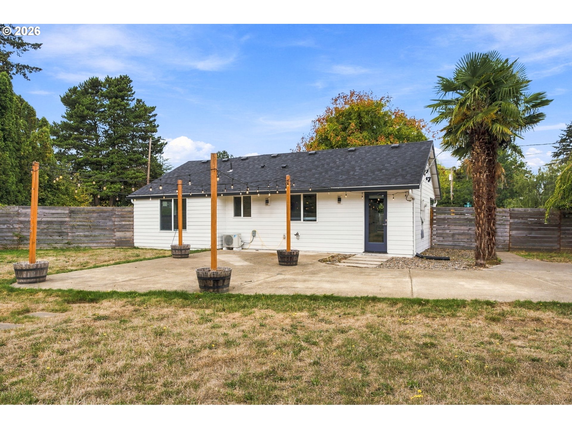 2850 NE 111TH DR