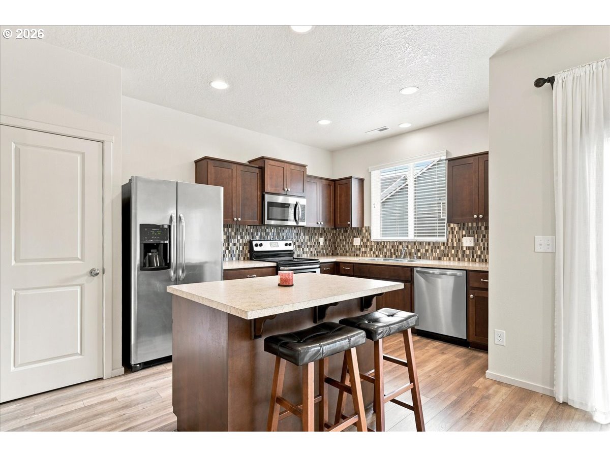 8511 NE 13TH PL