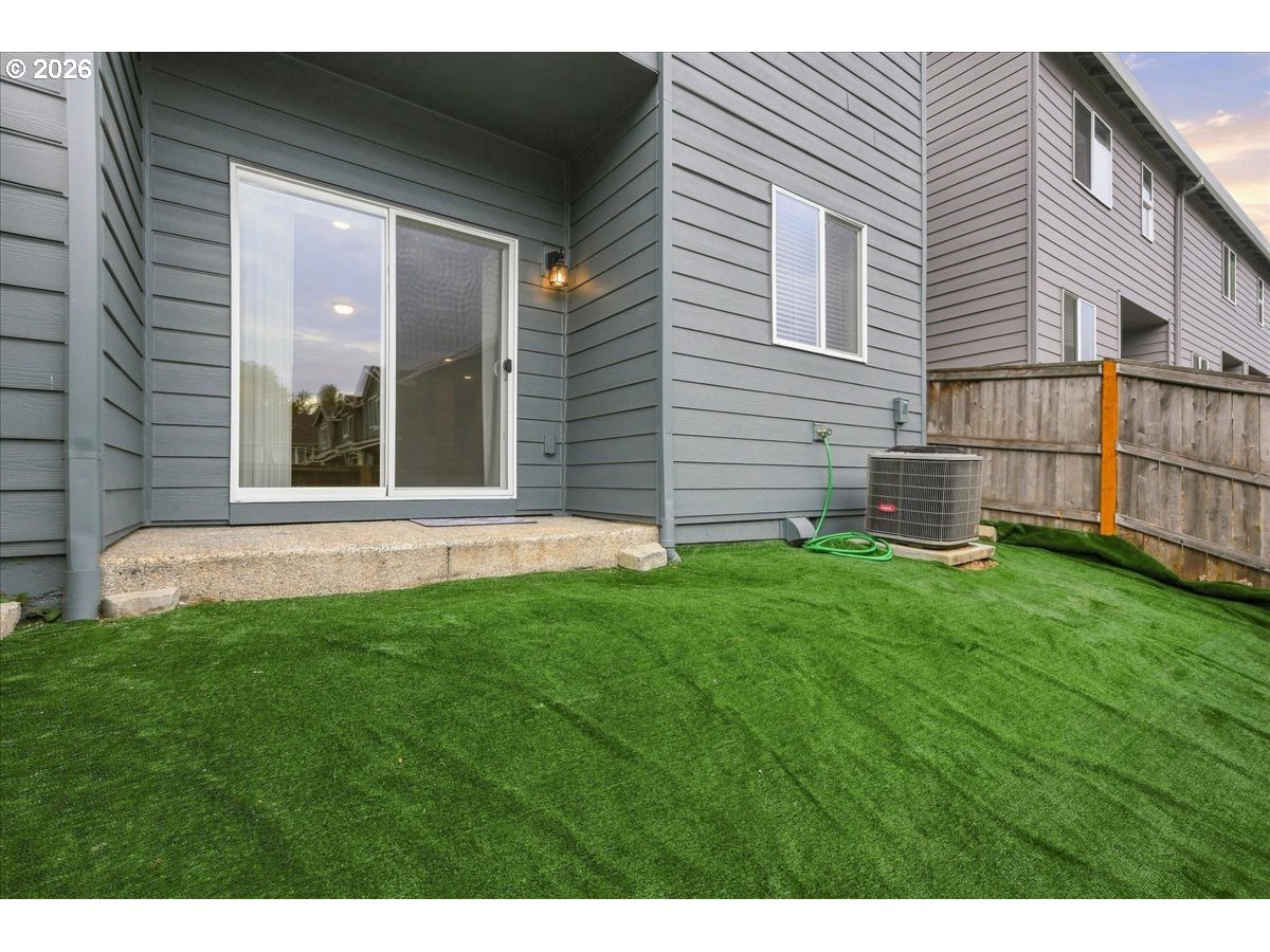 8511 NE 13TH PL