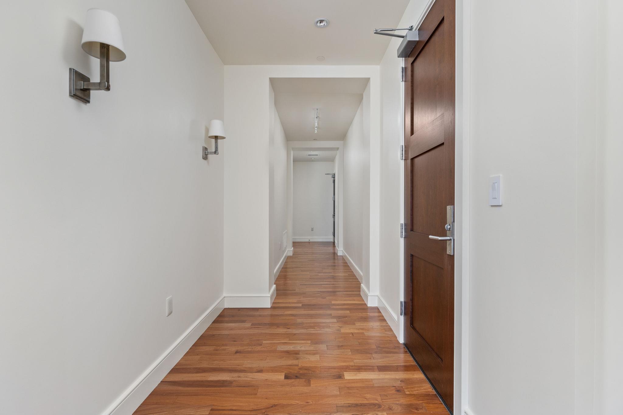 98 San Jacinto BLVD # 1502