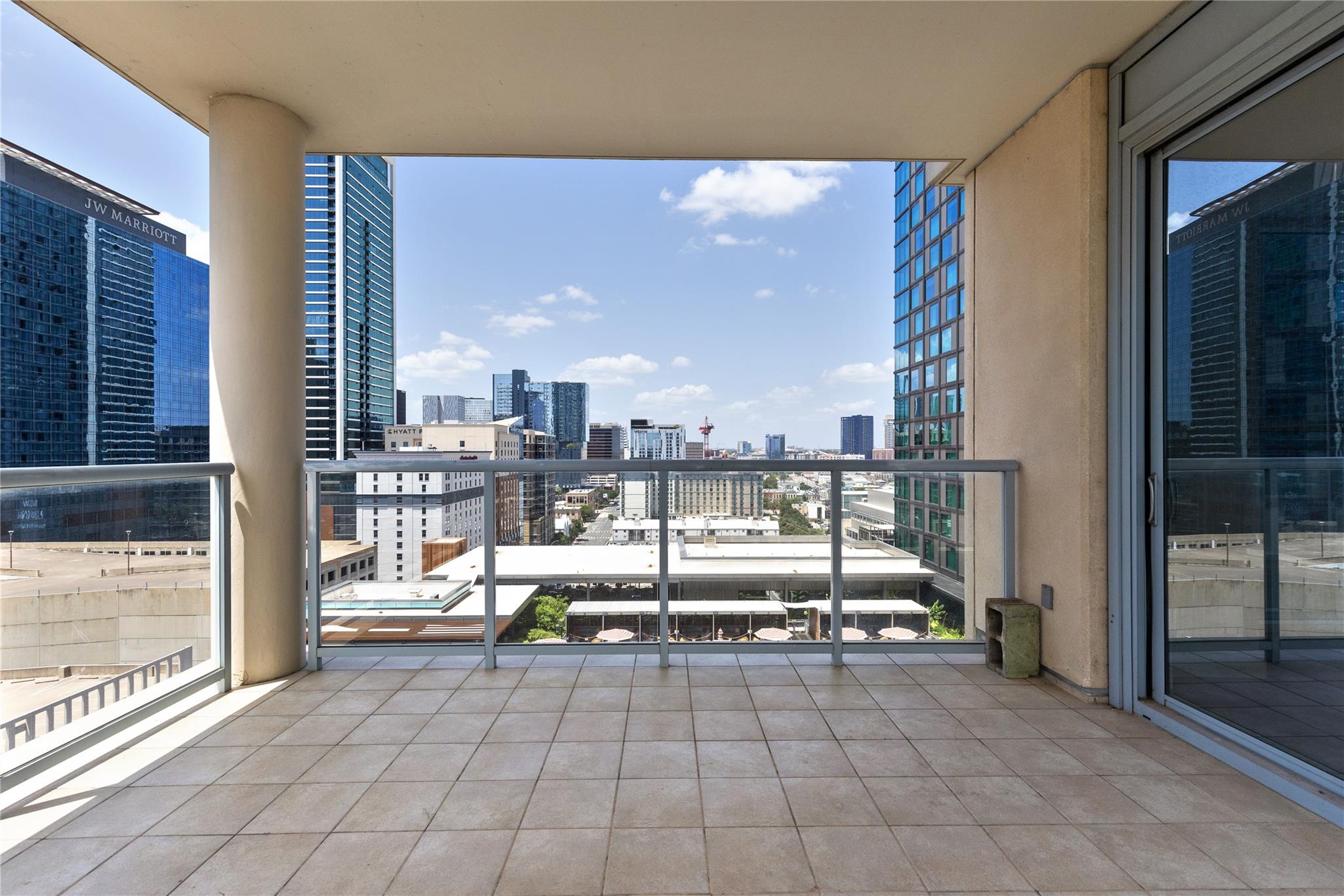 98 San Jacinto BLVD # 1502