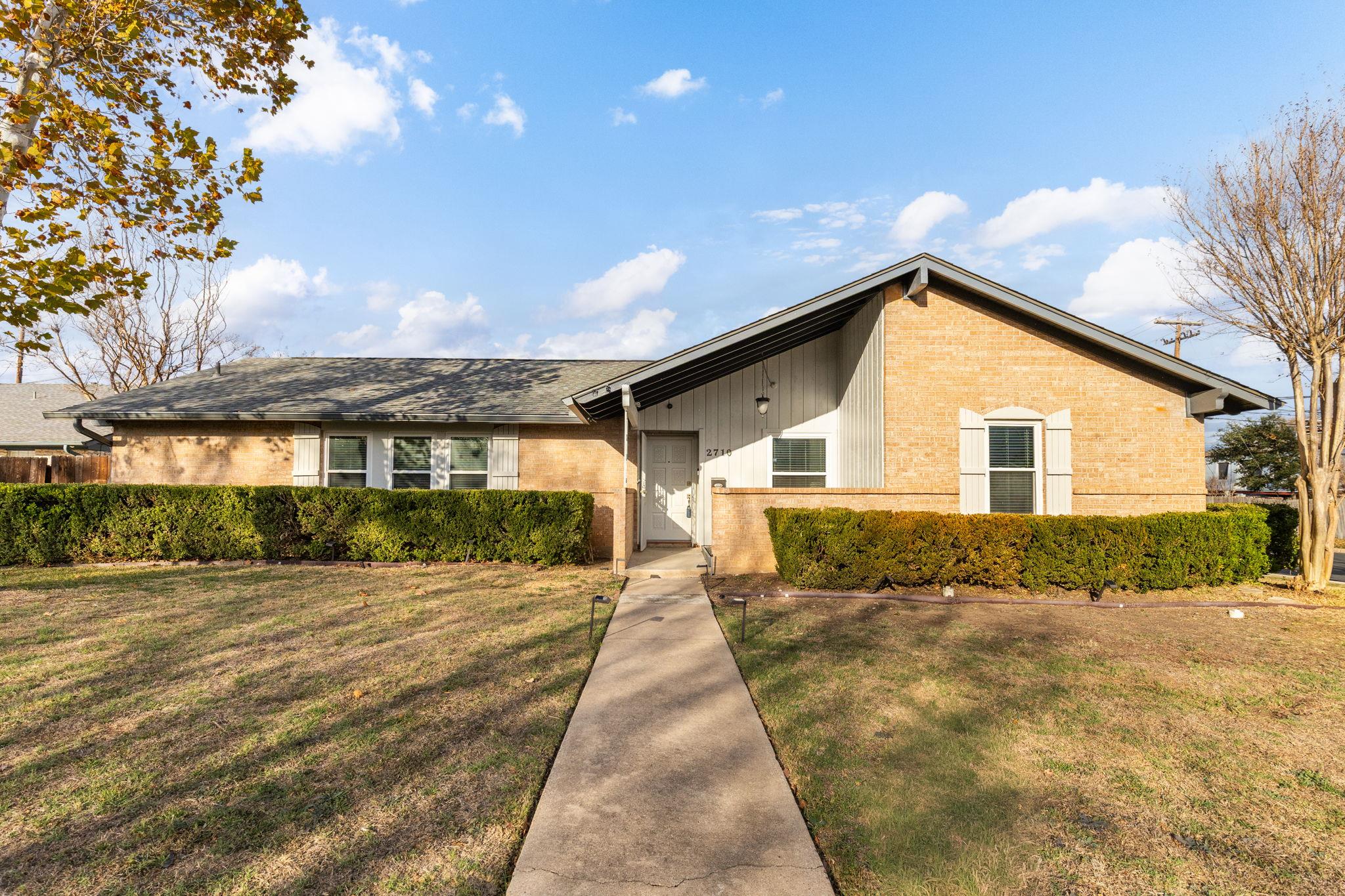 2710 Thrushwood DR