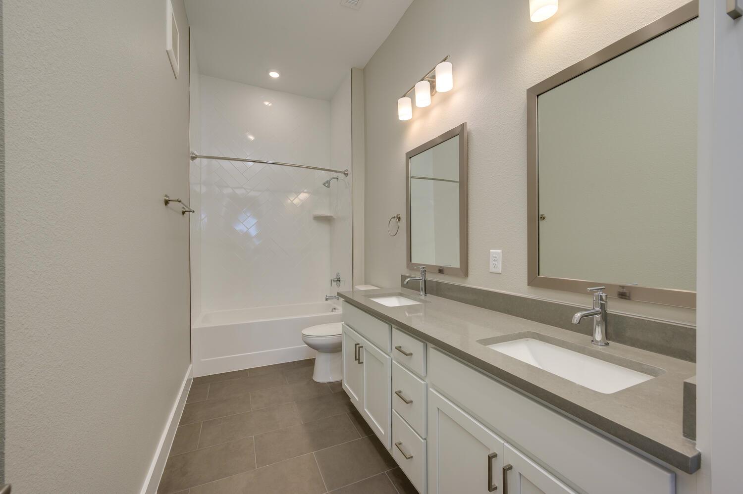 4325 Jackson Ave # 2105