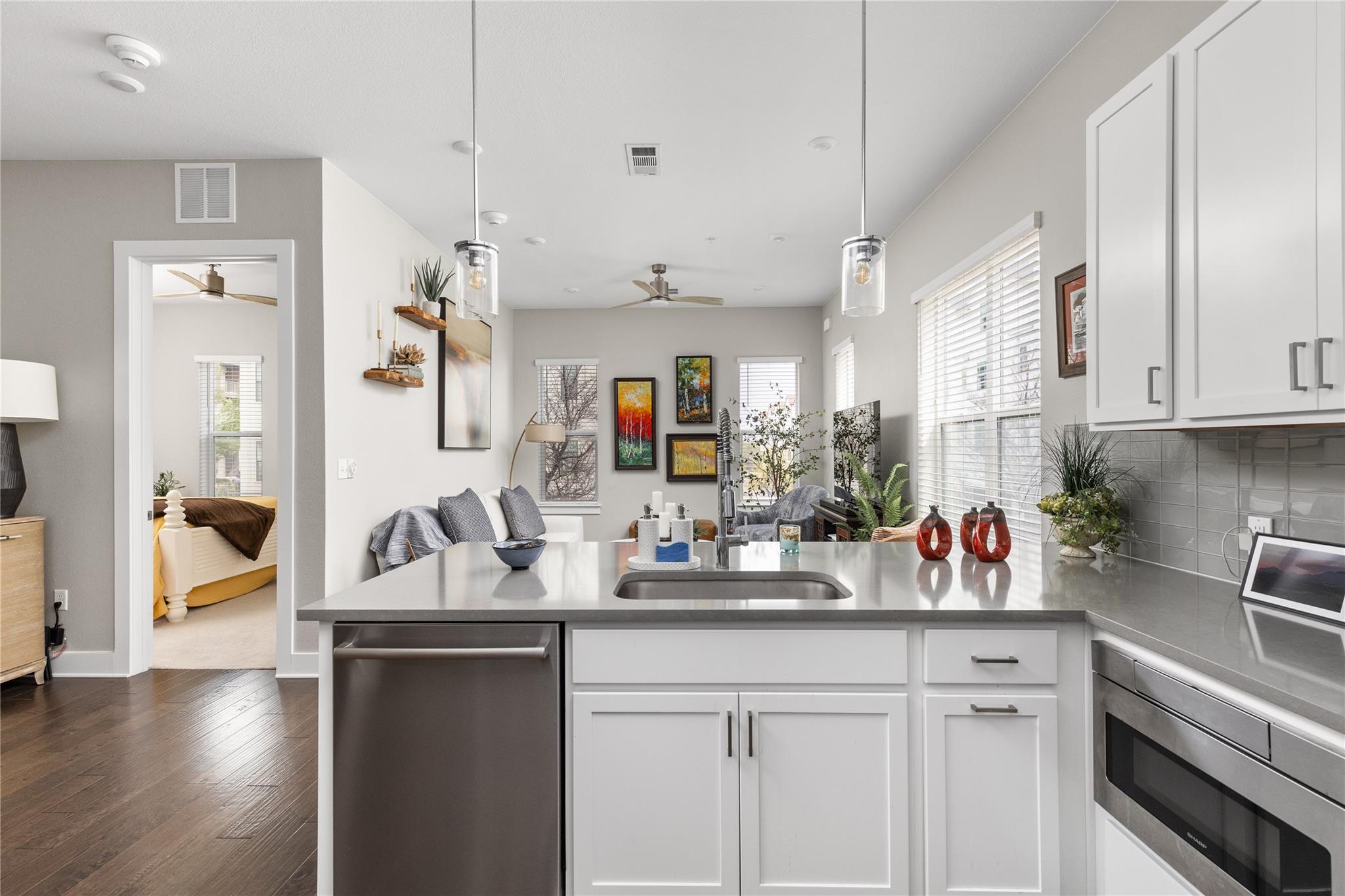 4325 Jackson Ave # 2105