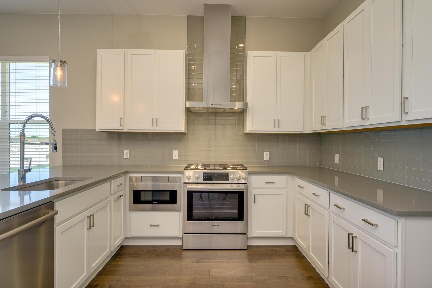 4325 Jackson Ave # 2105