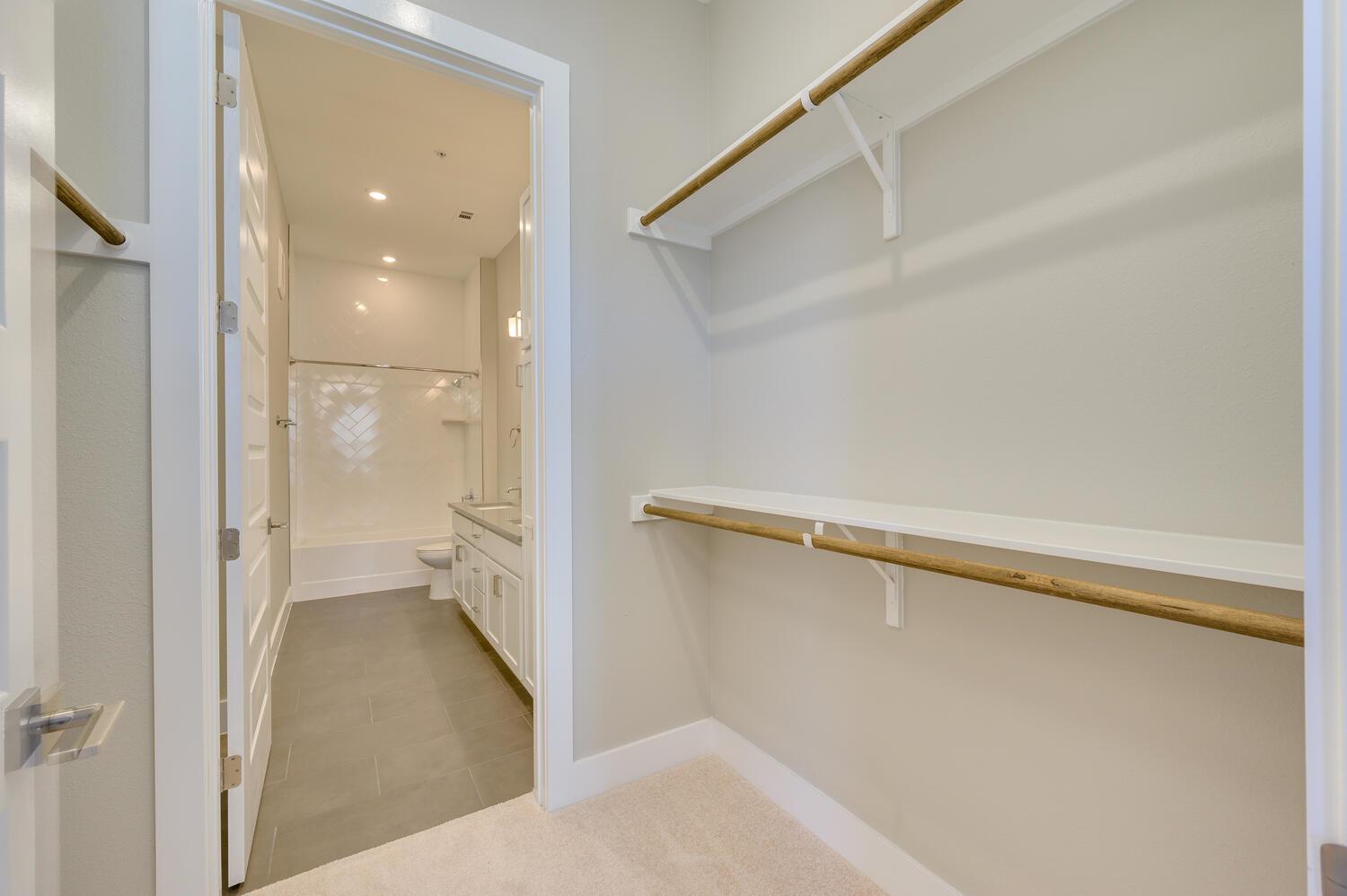 4325 Jackson Ave # 2105