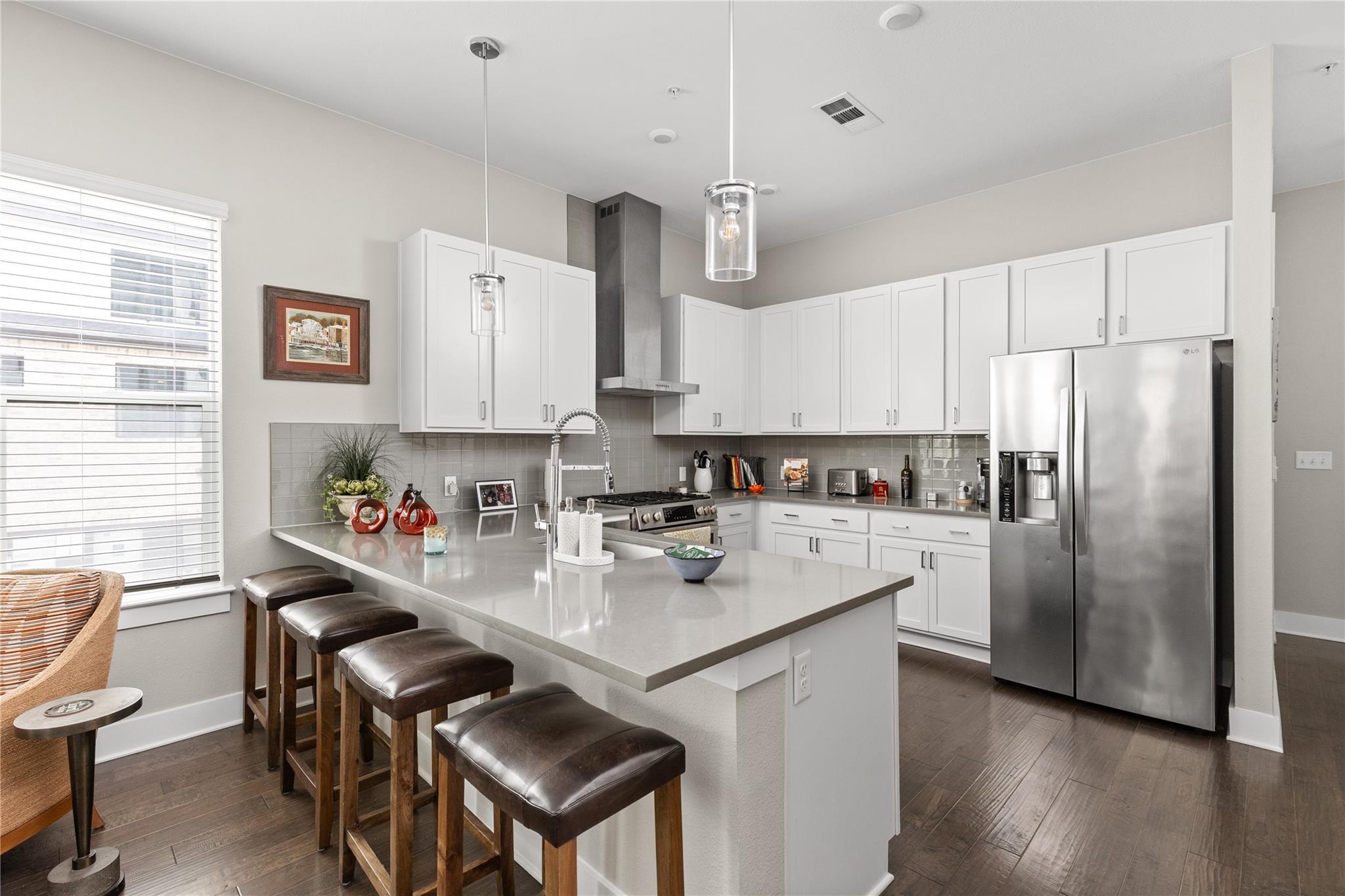 4325 Jackson Ave # 2105