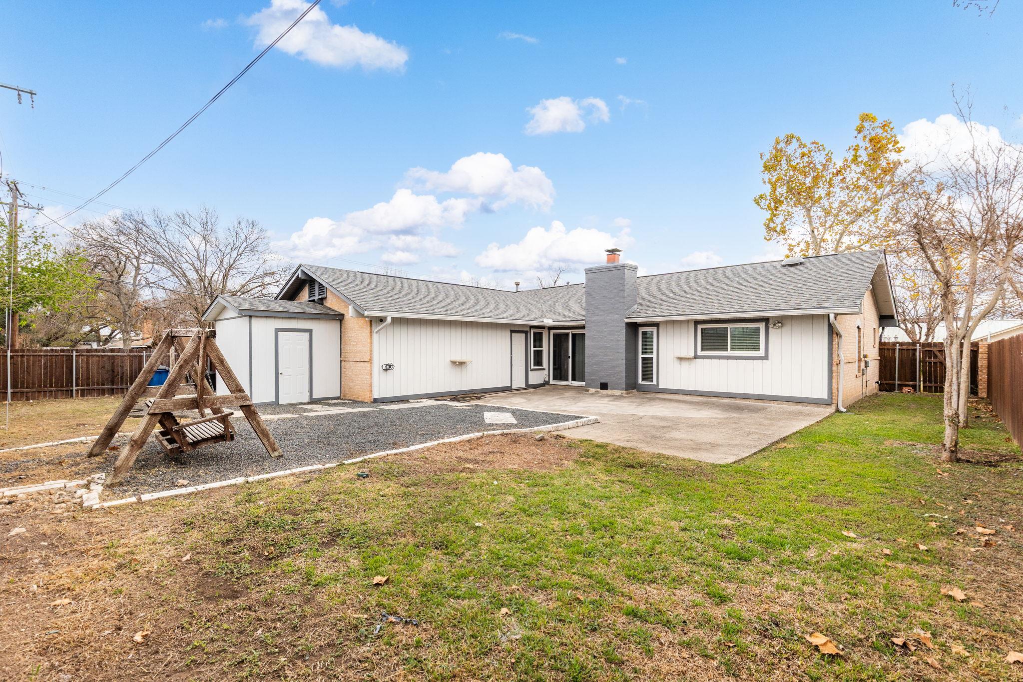 2710 Thrushwood DR