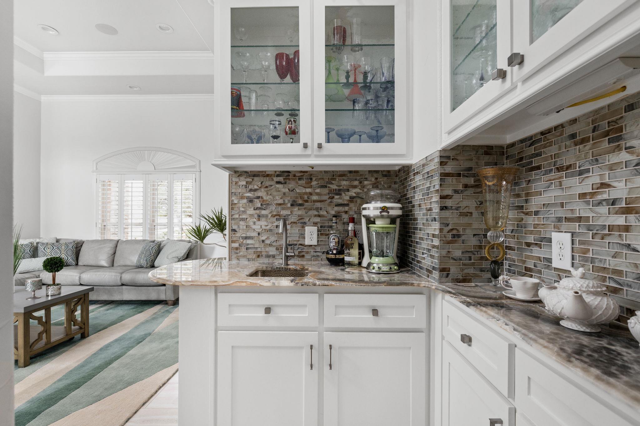 805 Brooks Hollow RD
