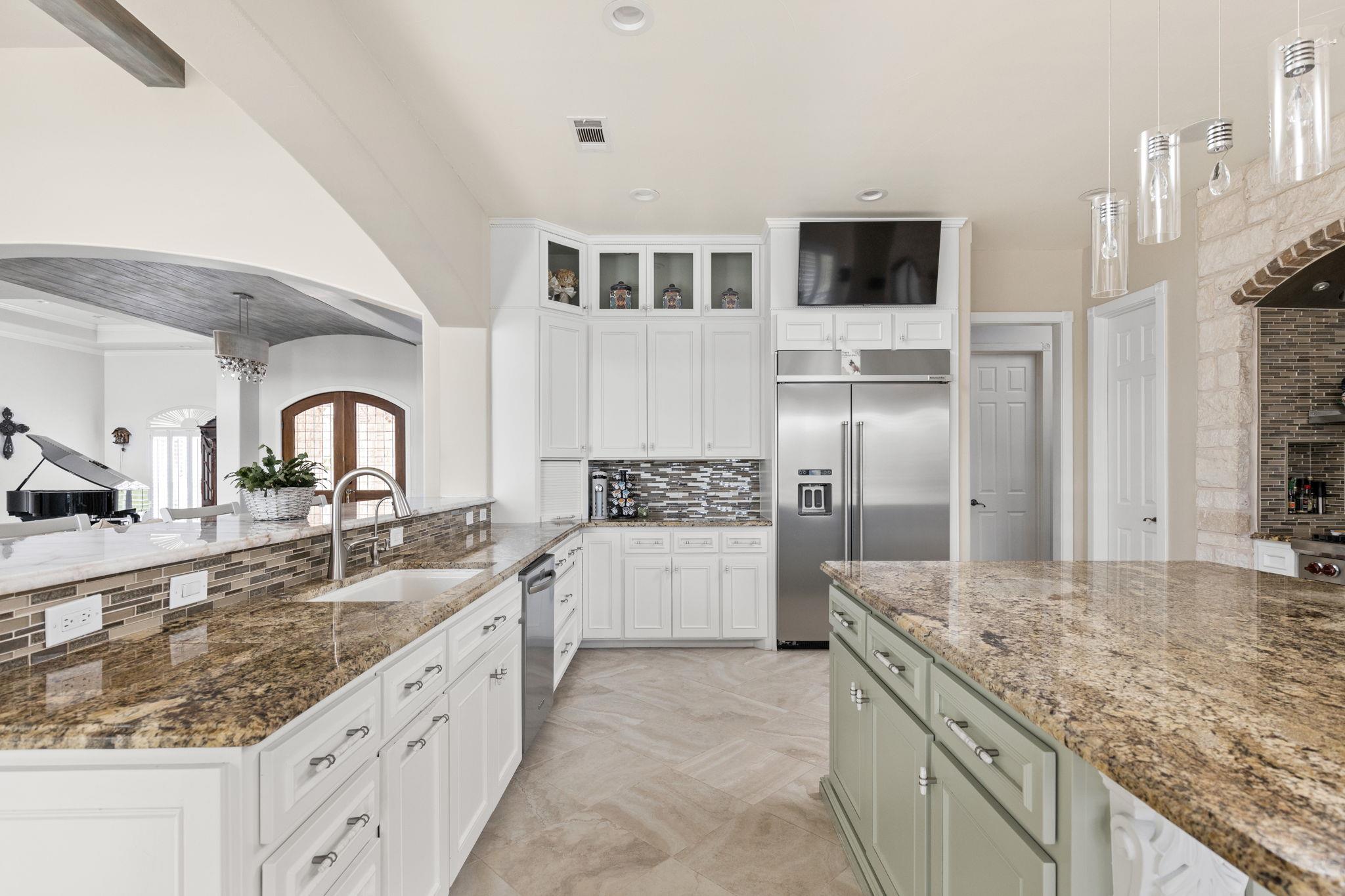 805 Brooks Hollow RD
