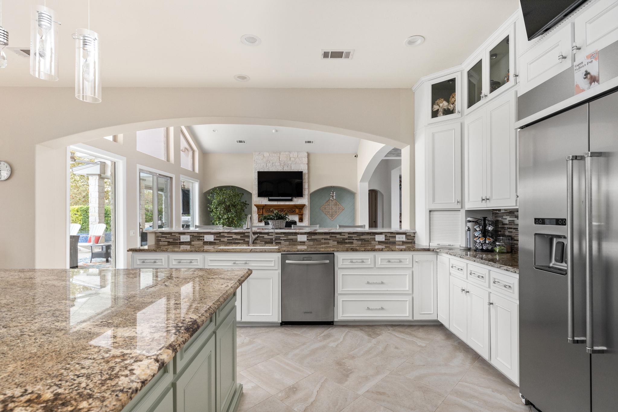 805 Brooks Hollow RD