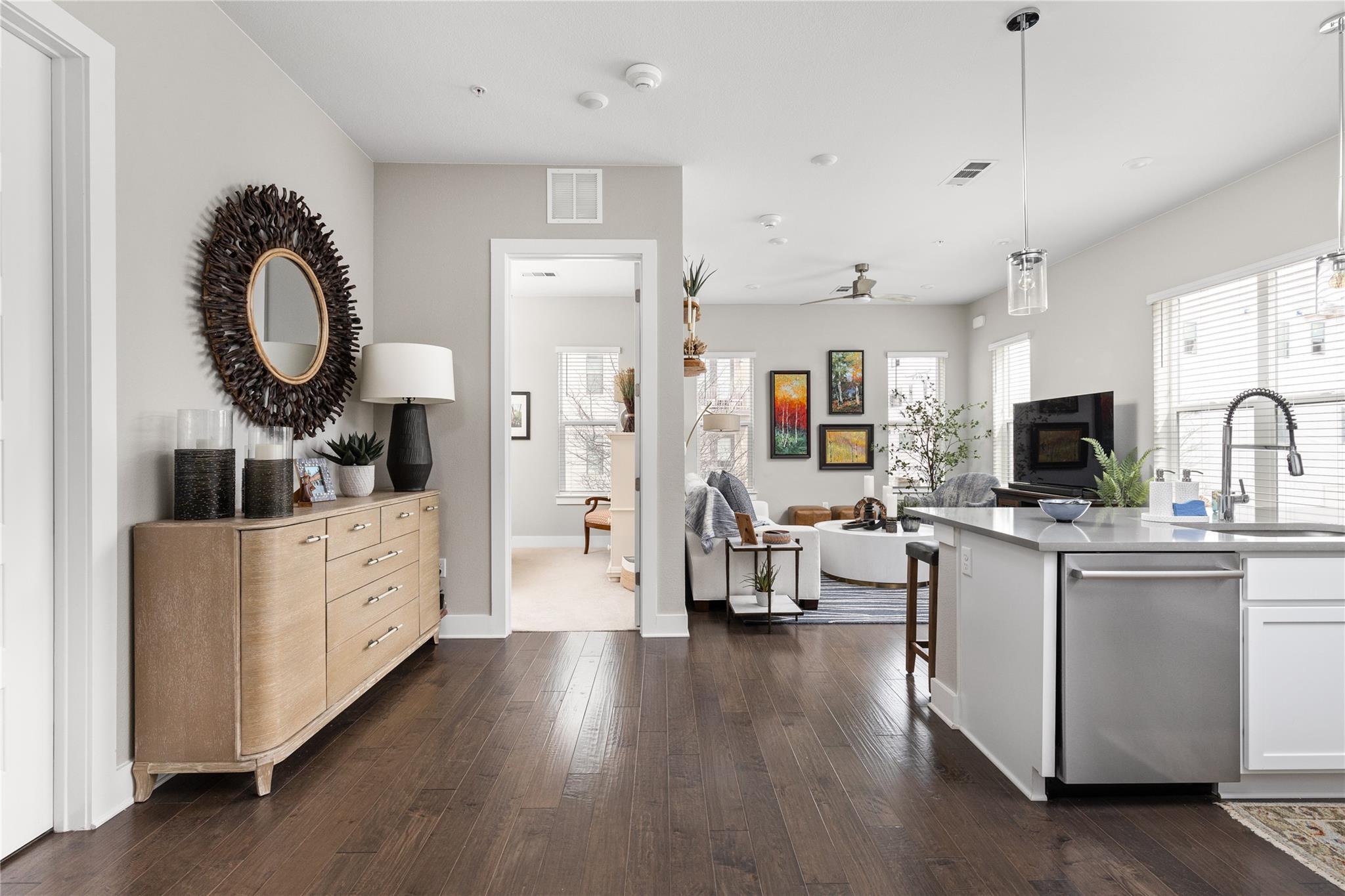 4325 Jackson Ave # 2105