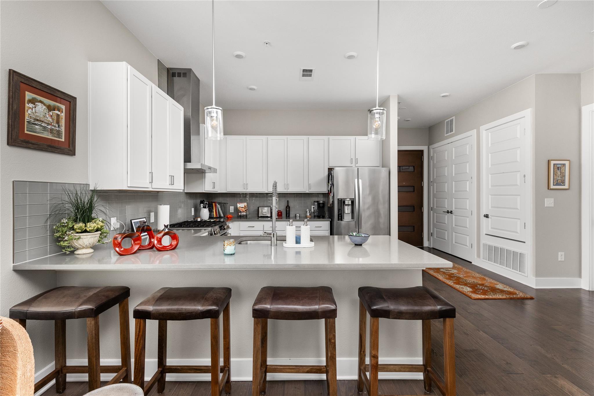 4325 Jackson Ave # 2105