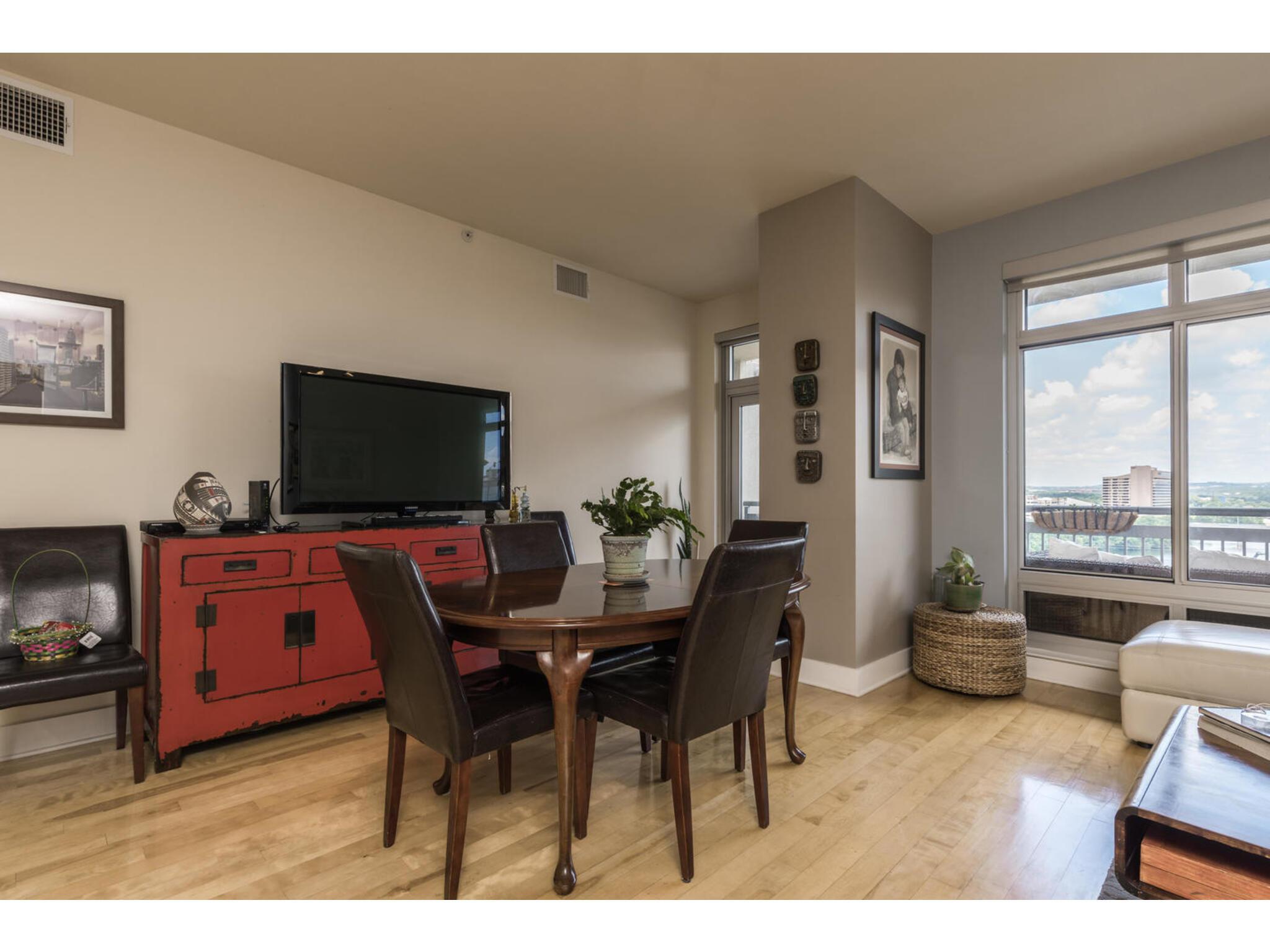603 Davis ST # 902