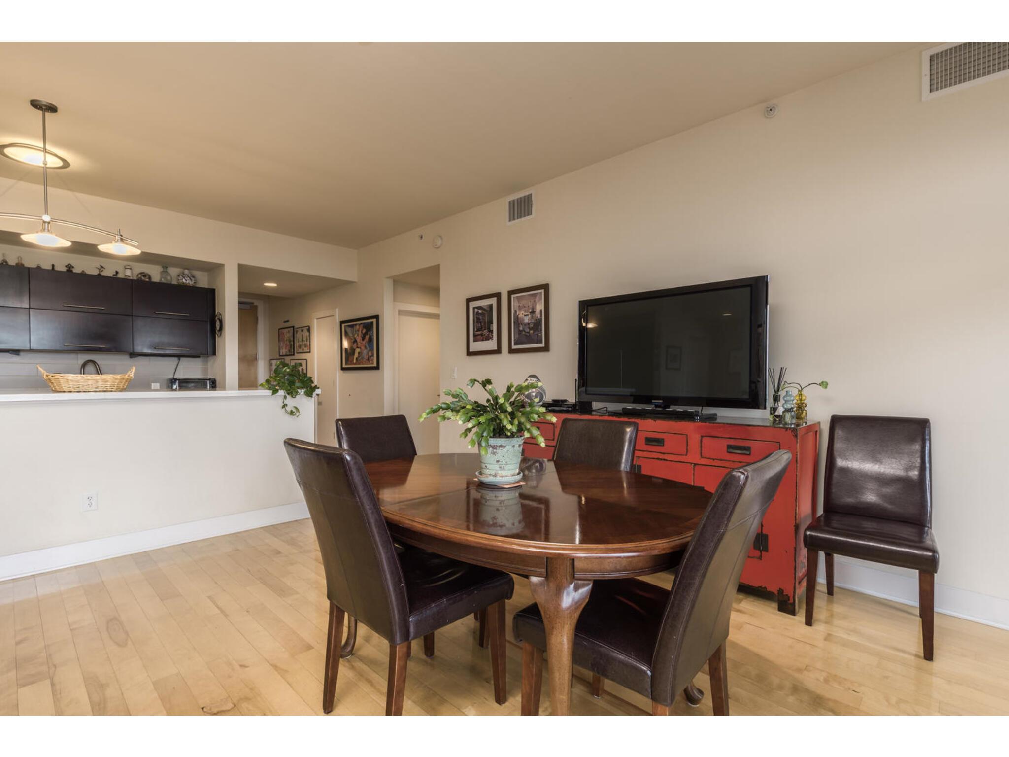 603 Davis ST # 902